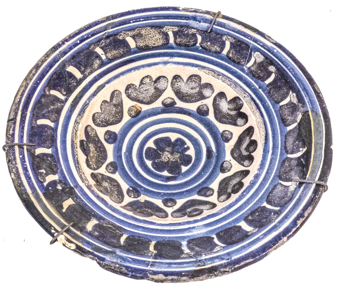 PLATO DE CERÁMICA CATALANA DEL SIGLO XVIII