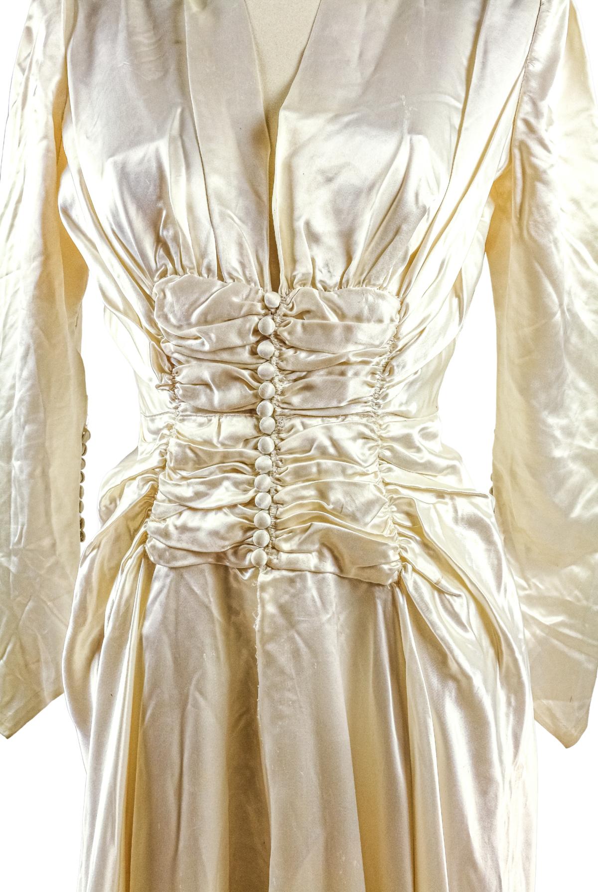 VESTIDO DE NOVIA AÑOS 40