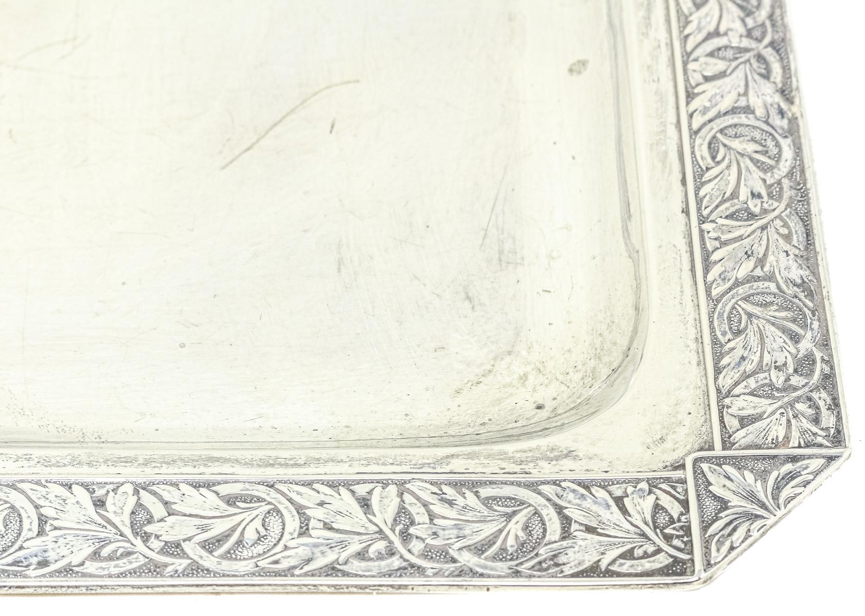 BANDEJA RECTANGULAR DEL PRIMER TERCIO DE SIGLO XX