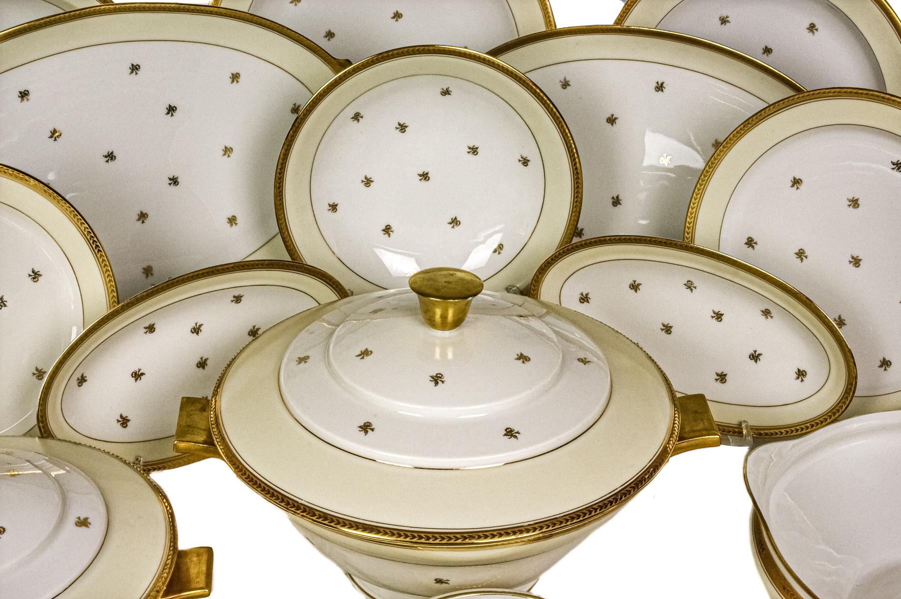 VAJILLA DE PORCELANA DE LIMOGES DE MEDIADOS DE S. XX