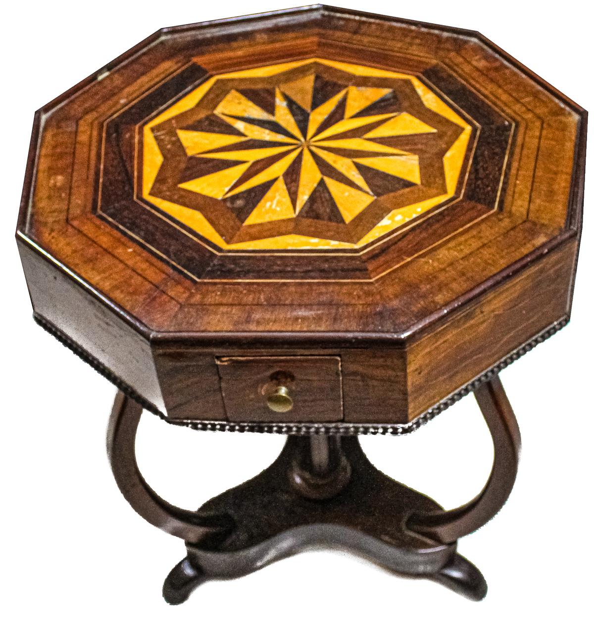 MESA AUXILIAR DE MEDIADOS DE SIGLO XIX