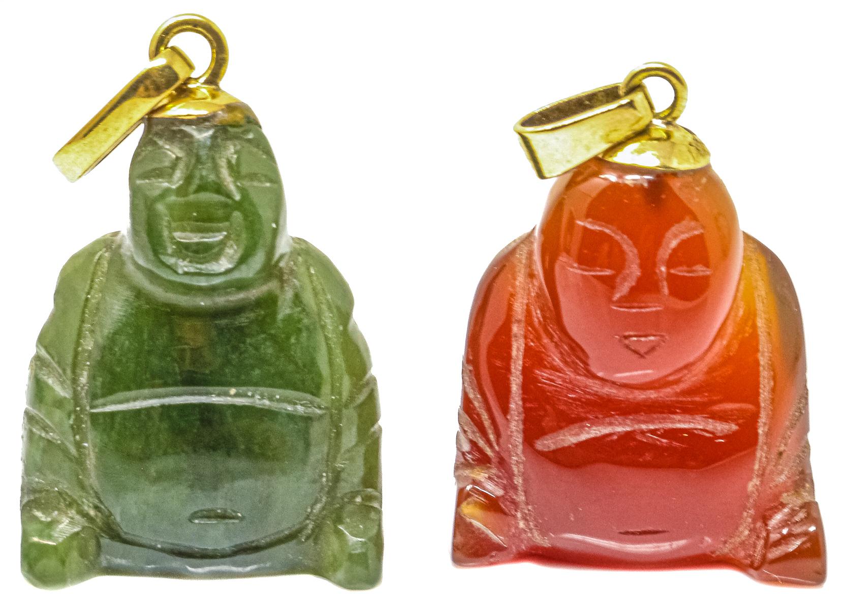 DOS COLGANTES DE JADE Y ORO 