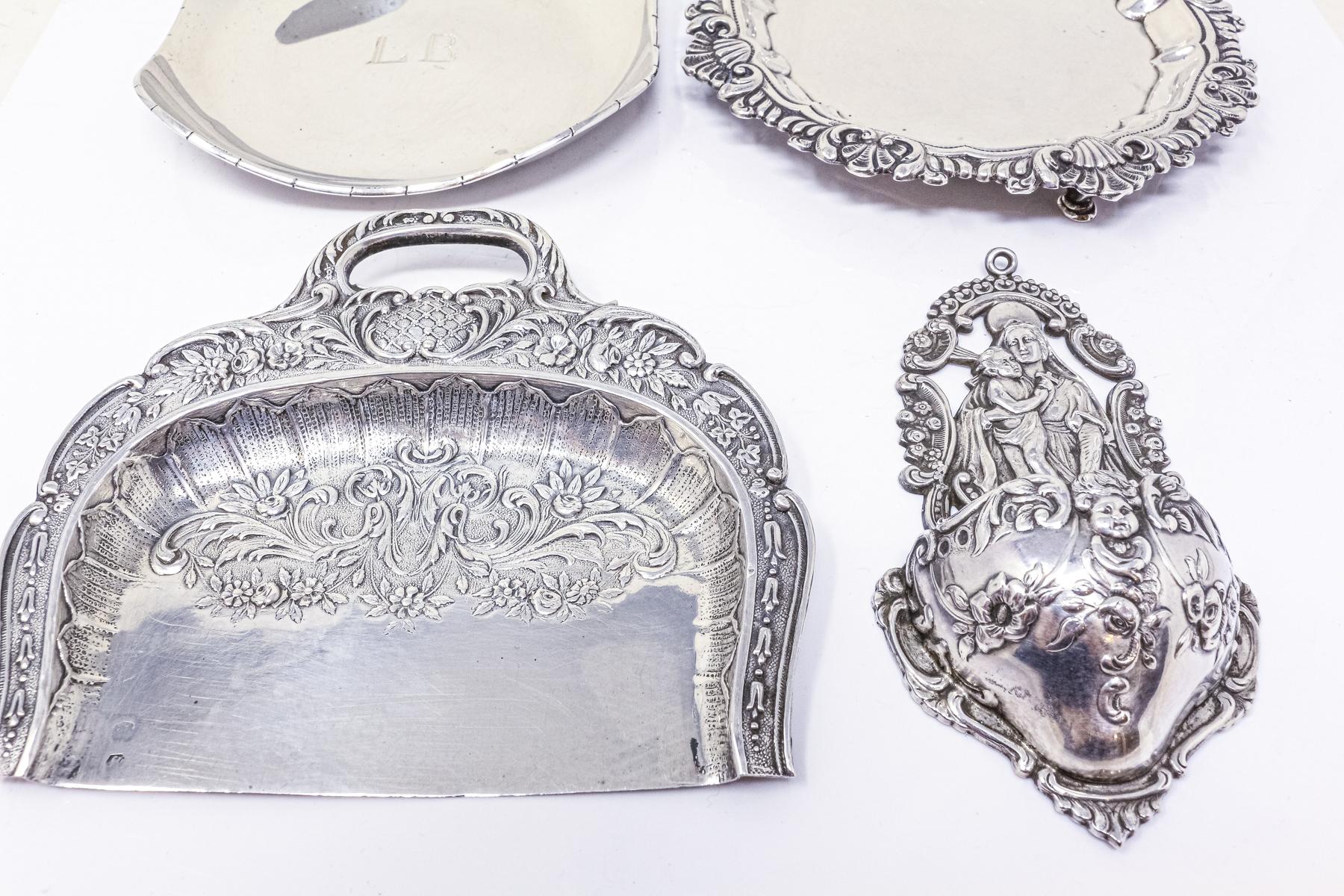 CONJUNTO DE OBJETOS DE PLATA DE MEDIADOS DE SIGLO XX