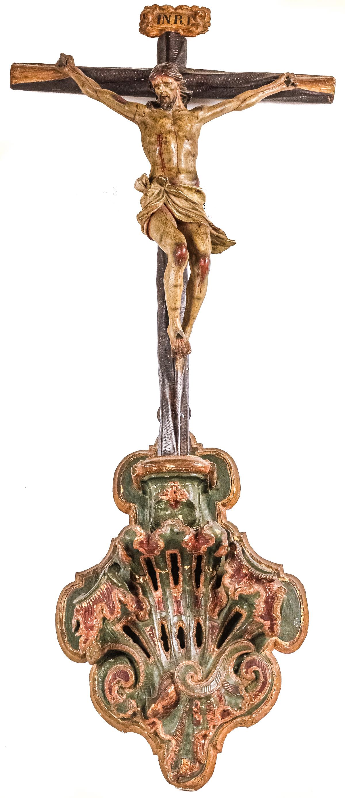 CRISTO CRUCIFICADO SOBRE MÉNSULA