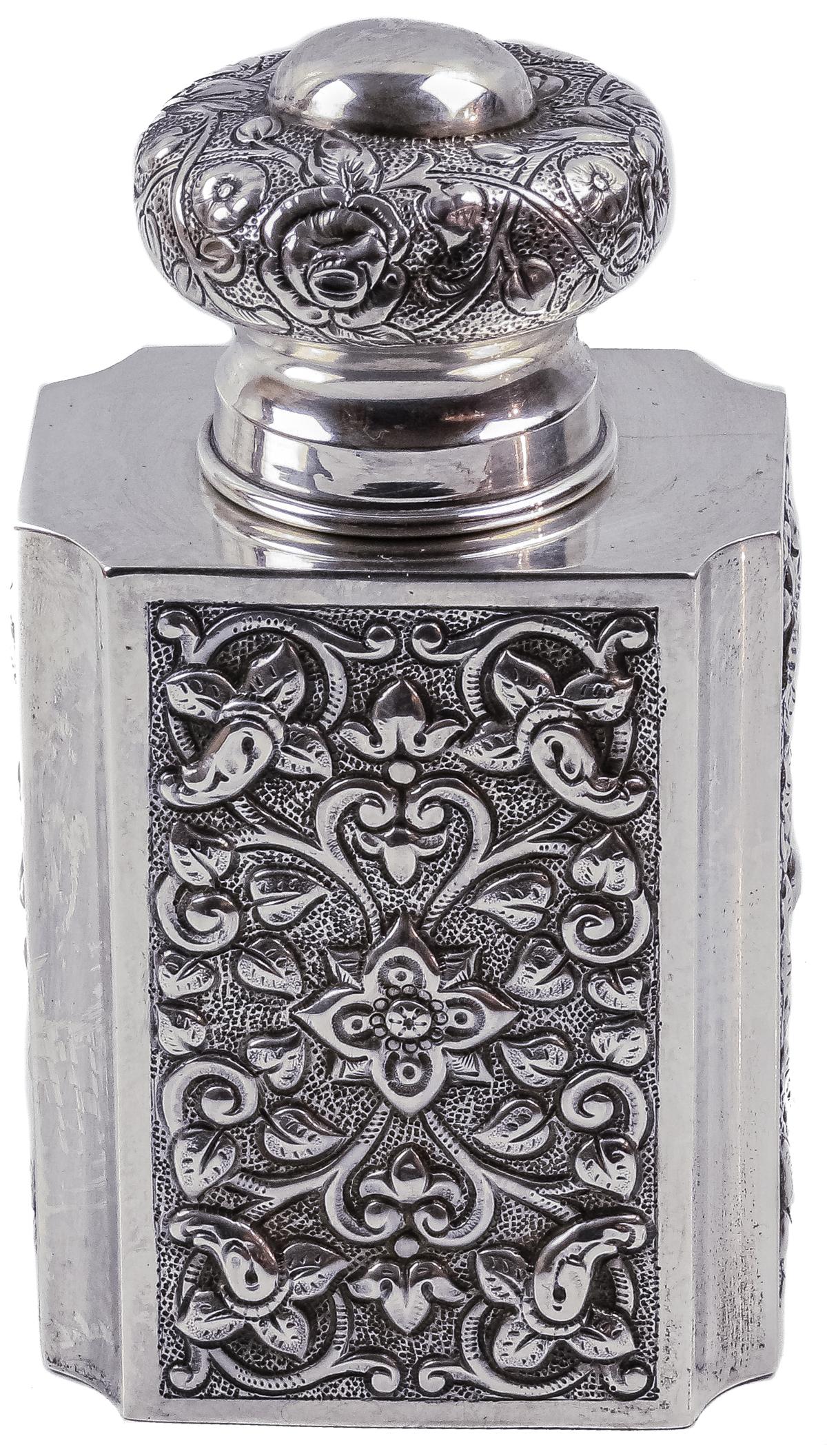 TARRO PARA TÉ EN PLATA  DE LA SEGUNDA MITAD DEL S.XX