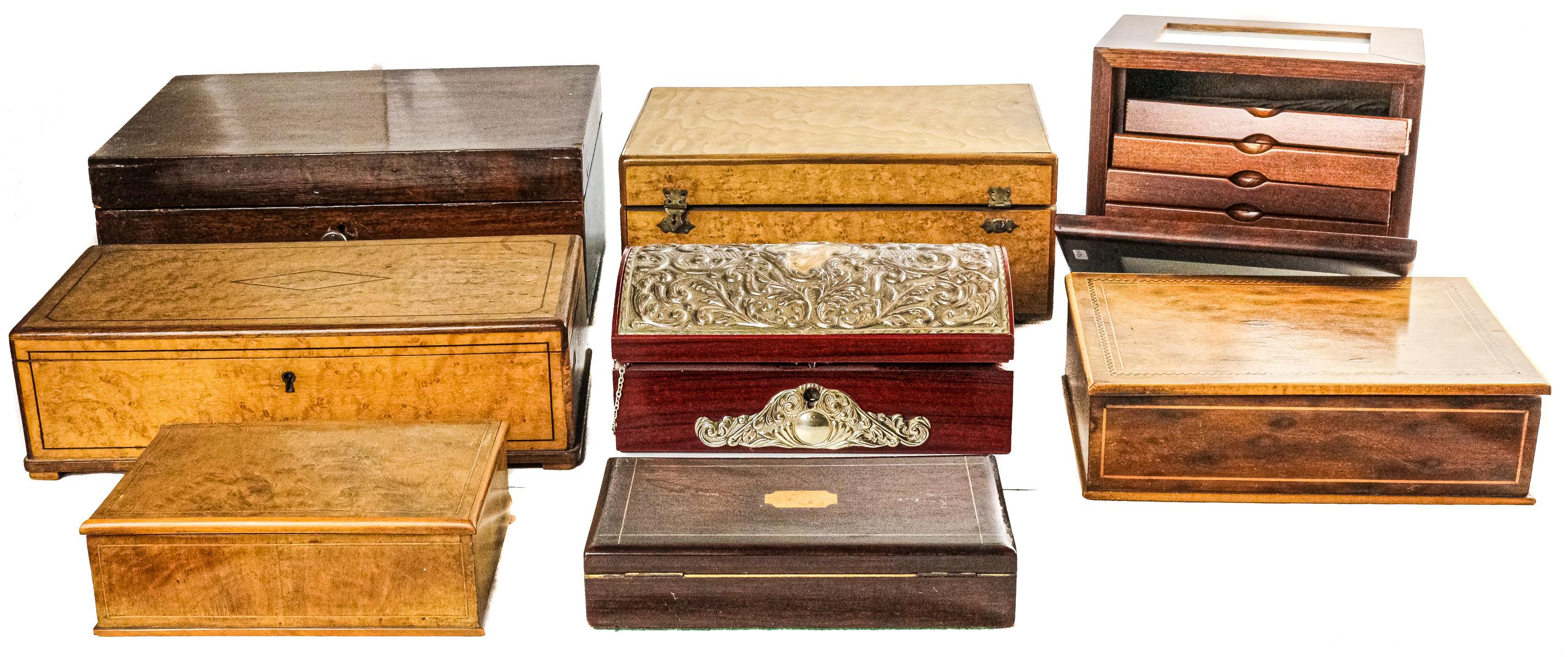 COLECCIÓN DE CAJAS Y COFRE 