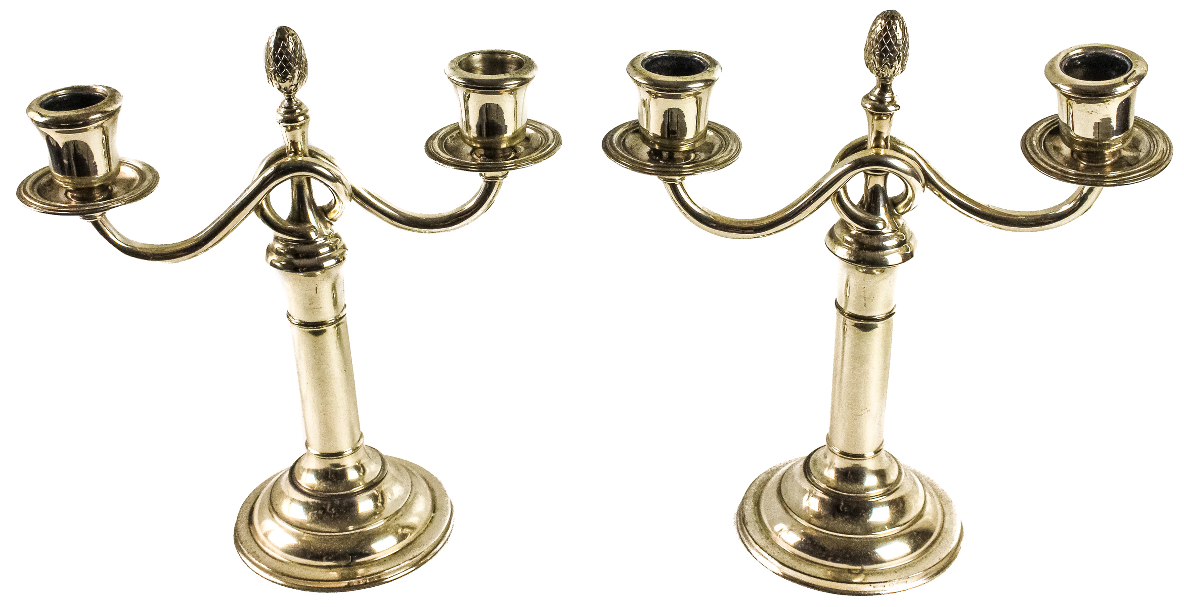 PAREJA DE CANDELABROS EN PLATA DEL PRIMER TERCIO DEL S.XX