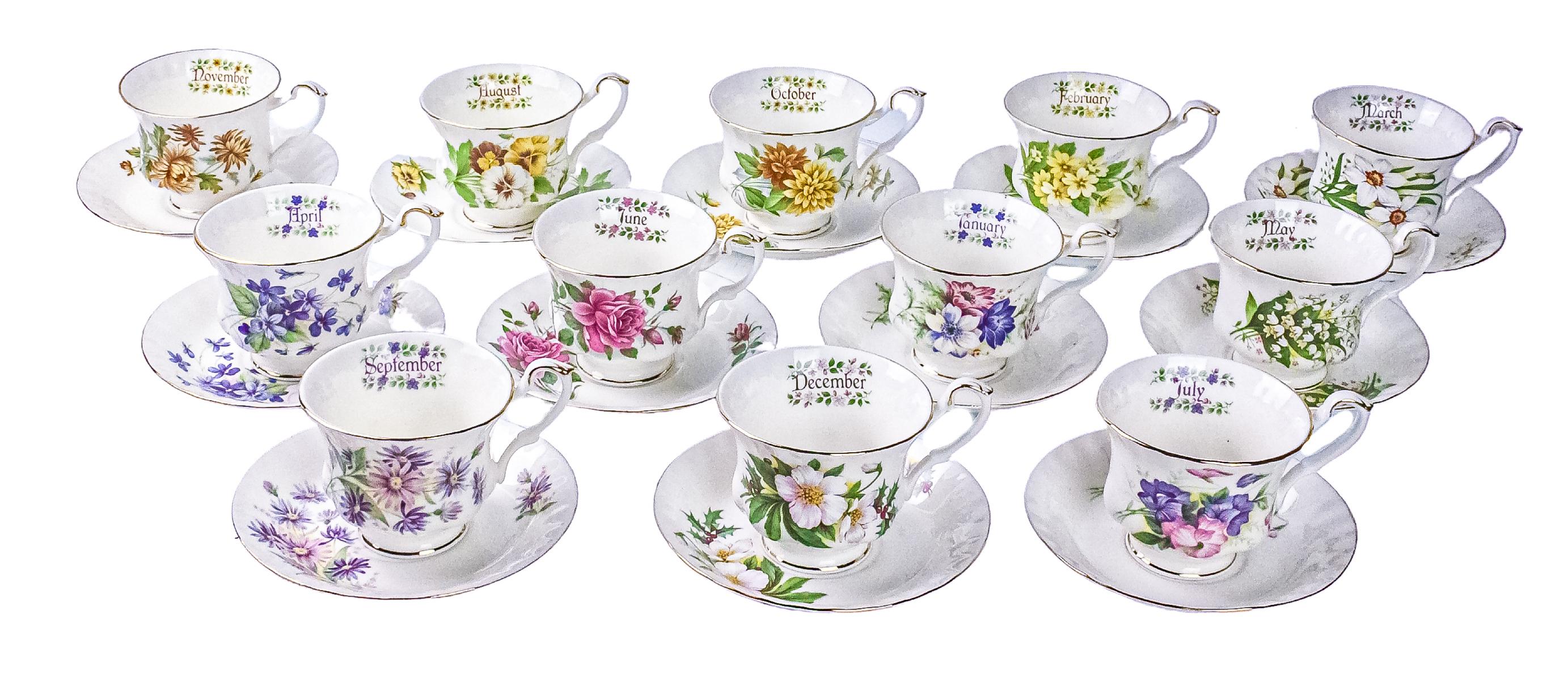 CONJUNTO DE 12 TAZAS EN PORCELANA INGLESA