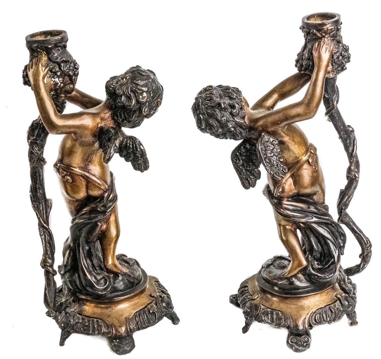 PAREJA DE CANDELEROS EN BRONCE DE LA SEGUNDA MITAD DEL S.XX