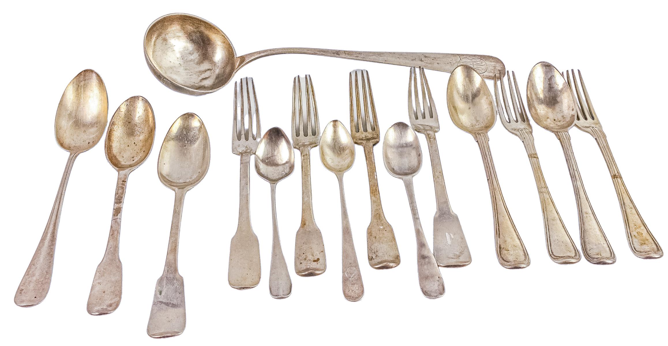 LOTE VARIADO DE CUBIERTOS DE PLATA