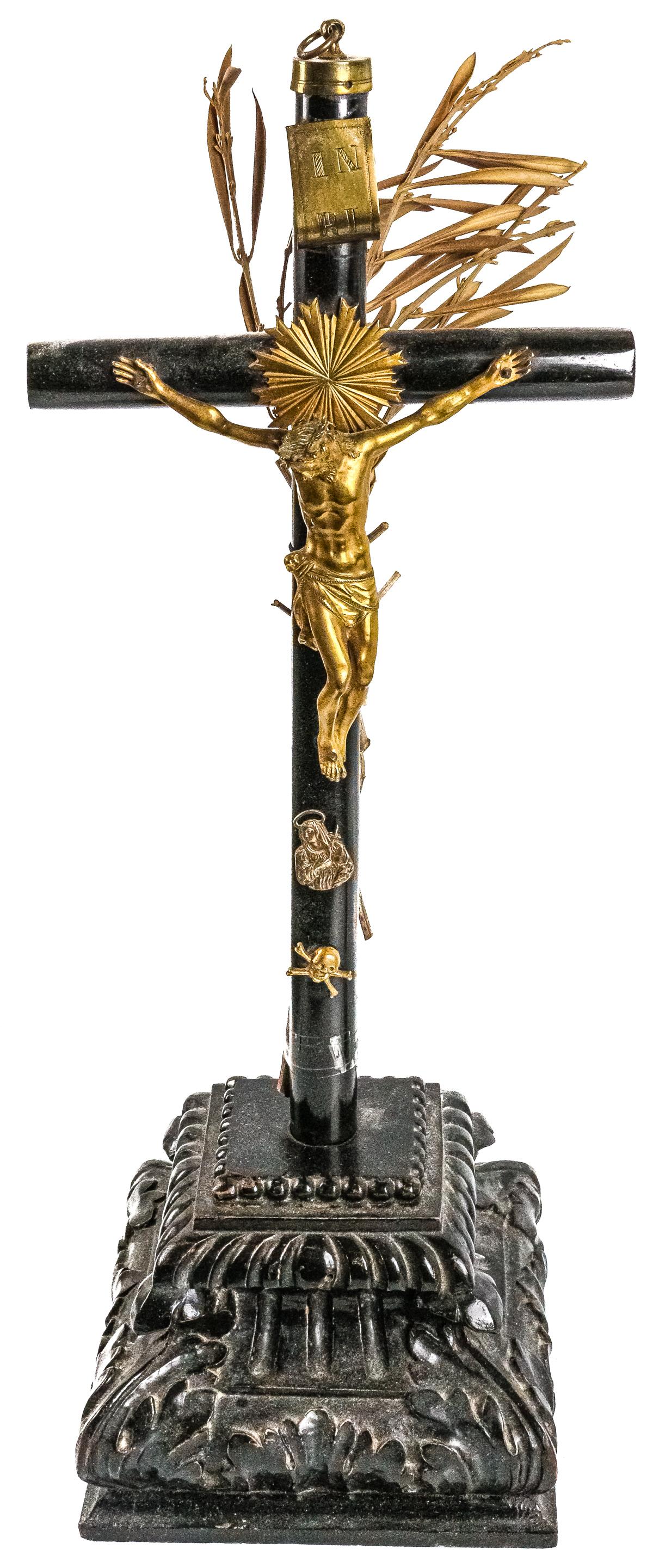 DOS CRUCES DE FINALES DEL SIGLO XIX
