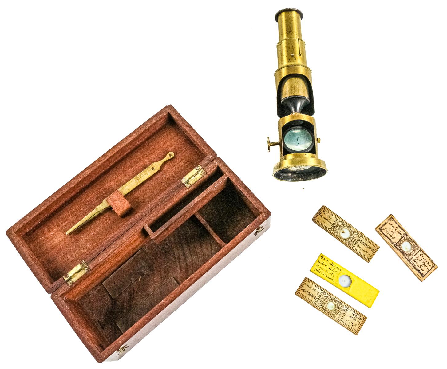 MICROSCÓPIO FRANCÉS DE PRINCIPIOS DE SIGLO XX