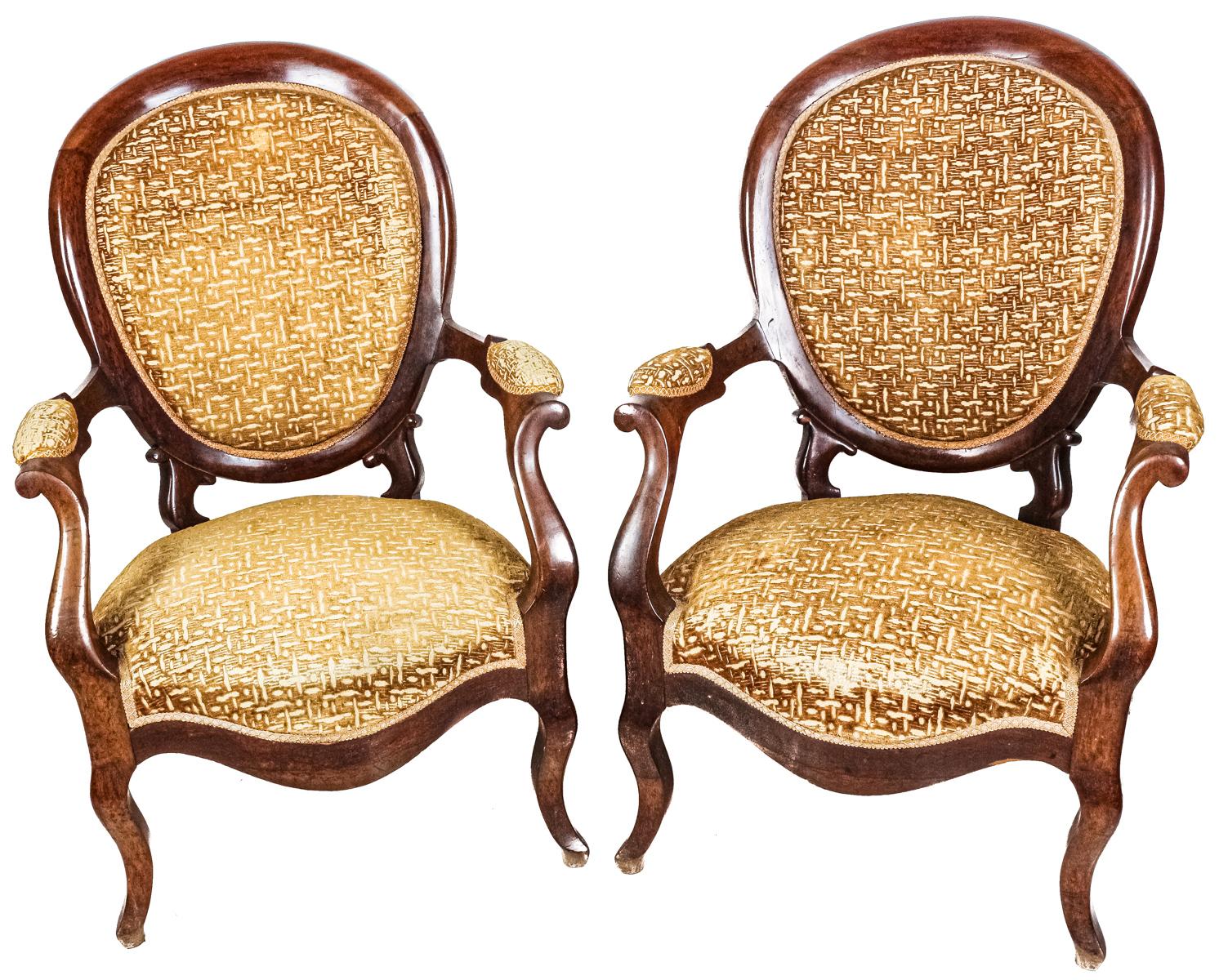 PAREJA DE SILLONES ISABELINOS