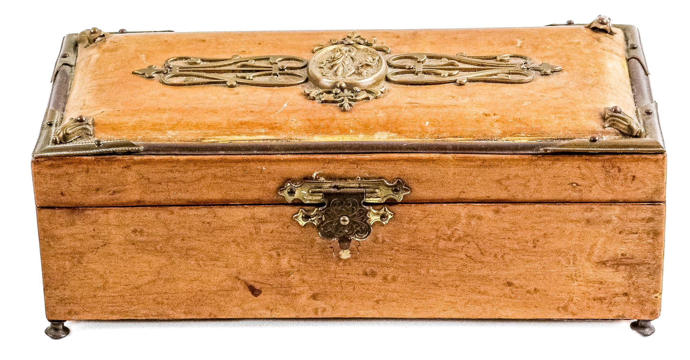CAJA JOYERO DE FINALES DEL SIGLO XIX