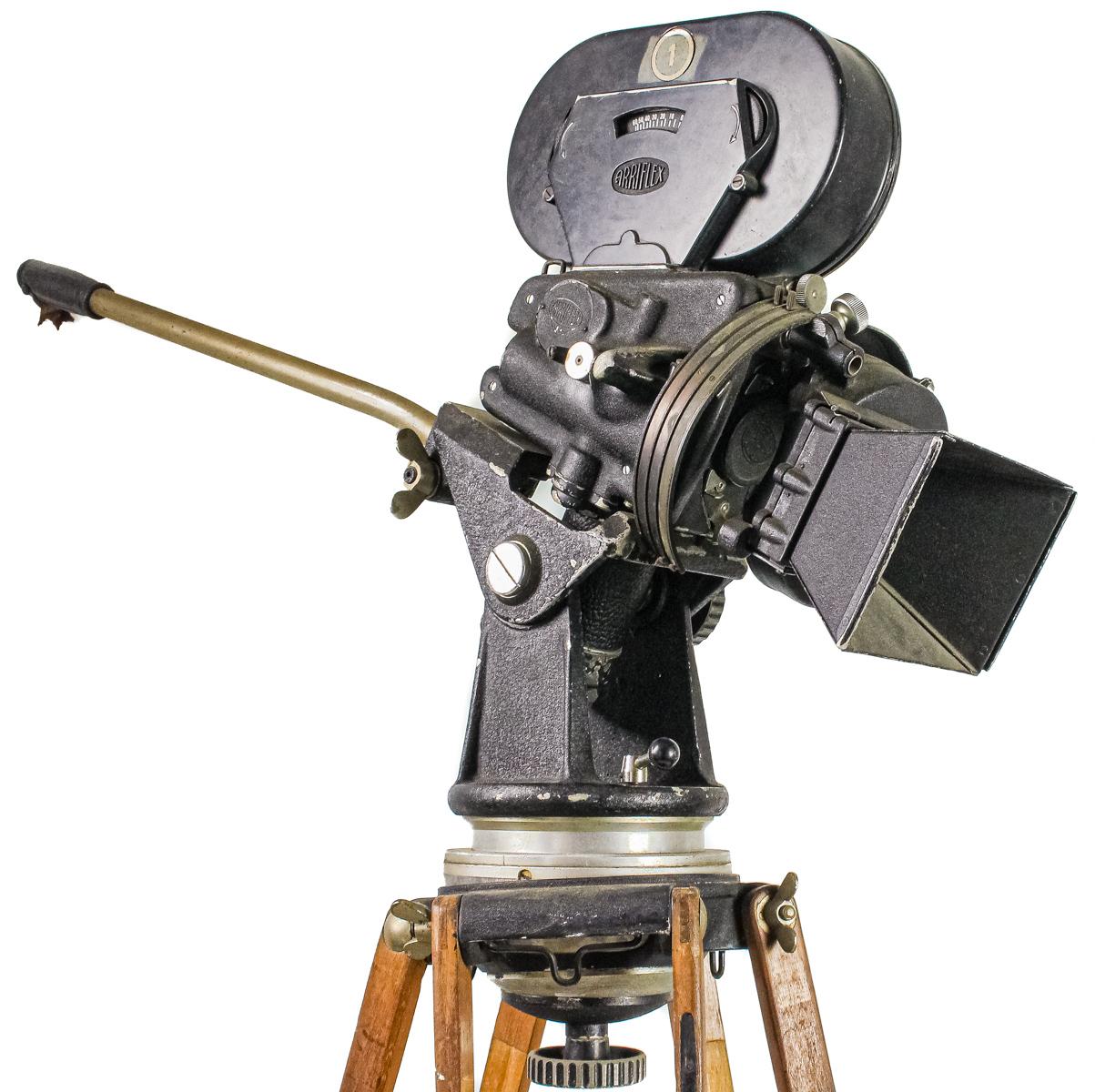 CÁMARA FILMADORA ARRIFLEX CIRCA 1980