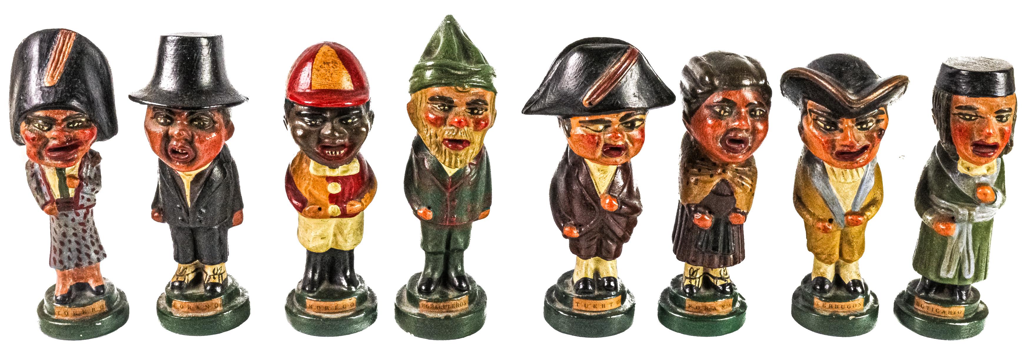 OCHO FIGURAS DE CABEZUDOS ZARAGOZANOS DE MEDIADOS DEL S.XX
