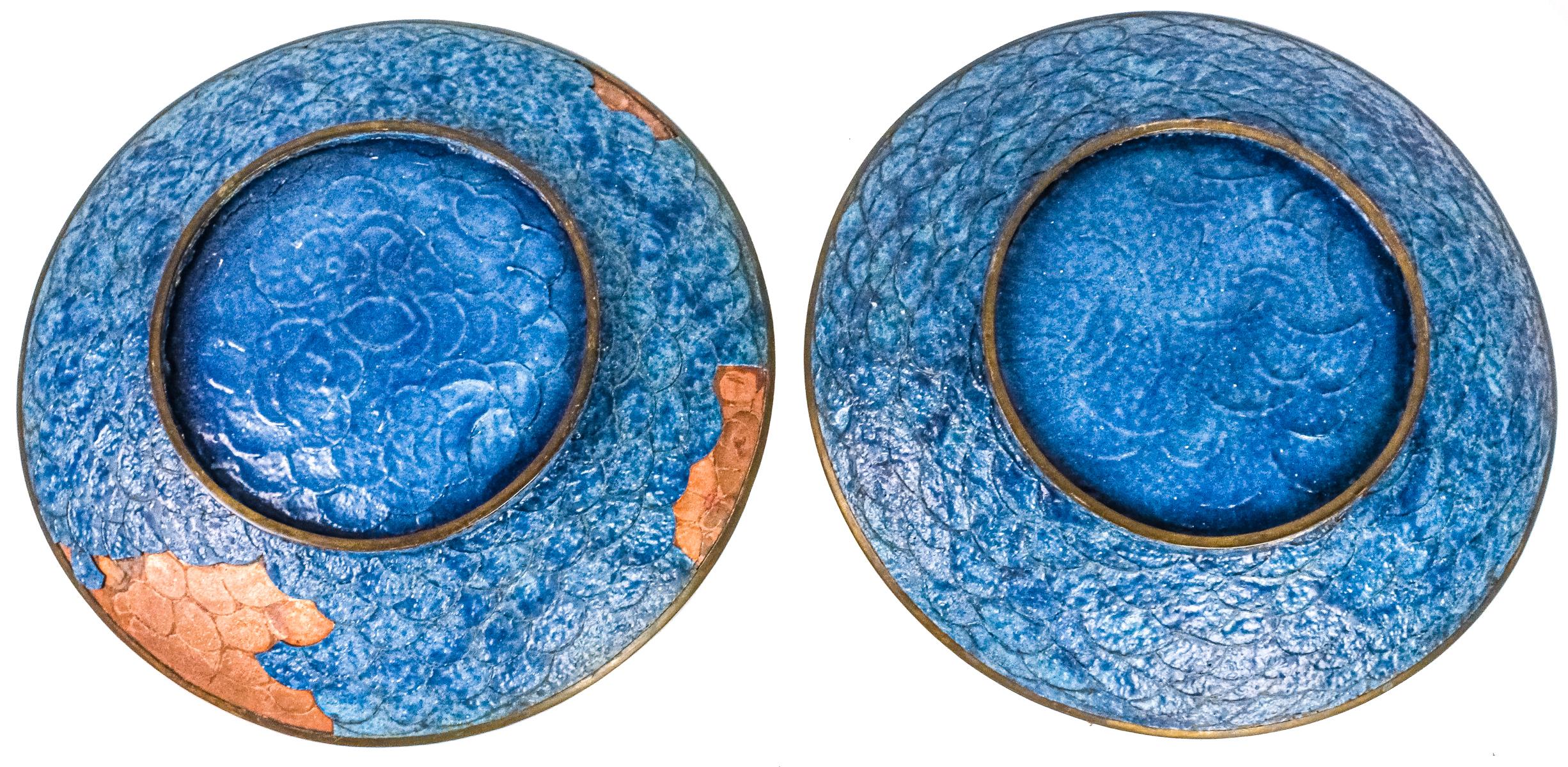 PAREJA DE PLATOS JAPONESES EN ESMALTE DE FINALES DEL S.XIX
