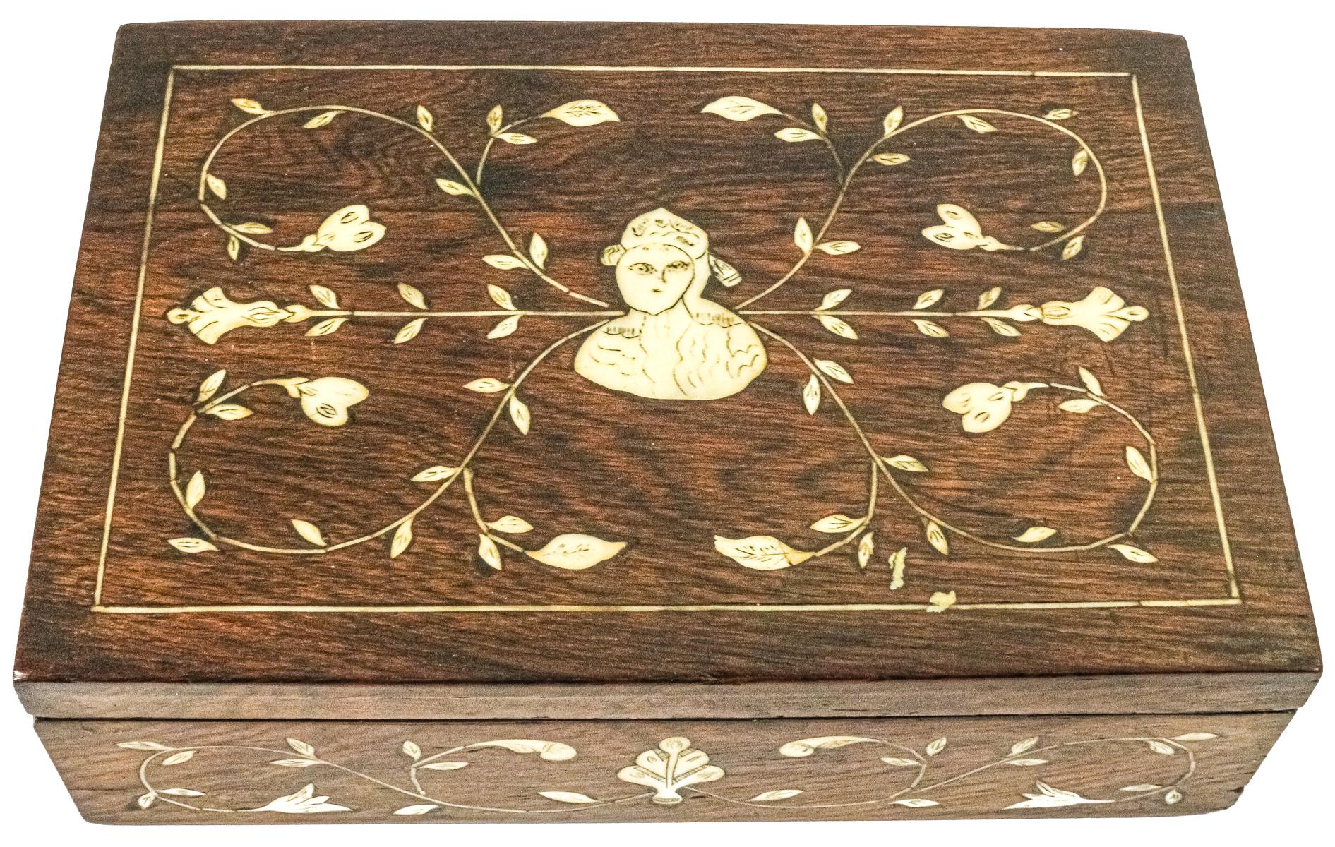 CAJA DE FINALES DEL S.XIX