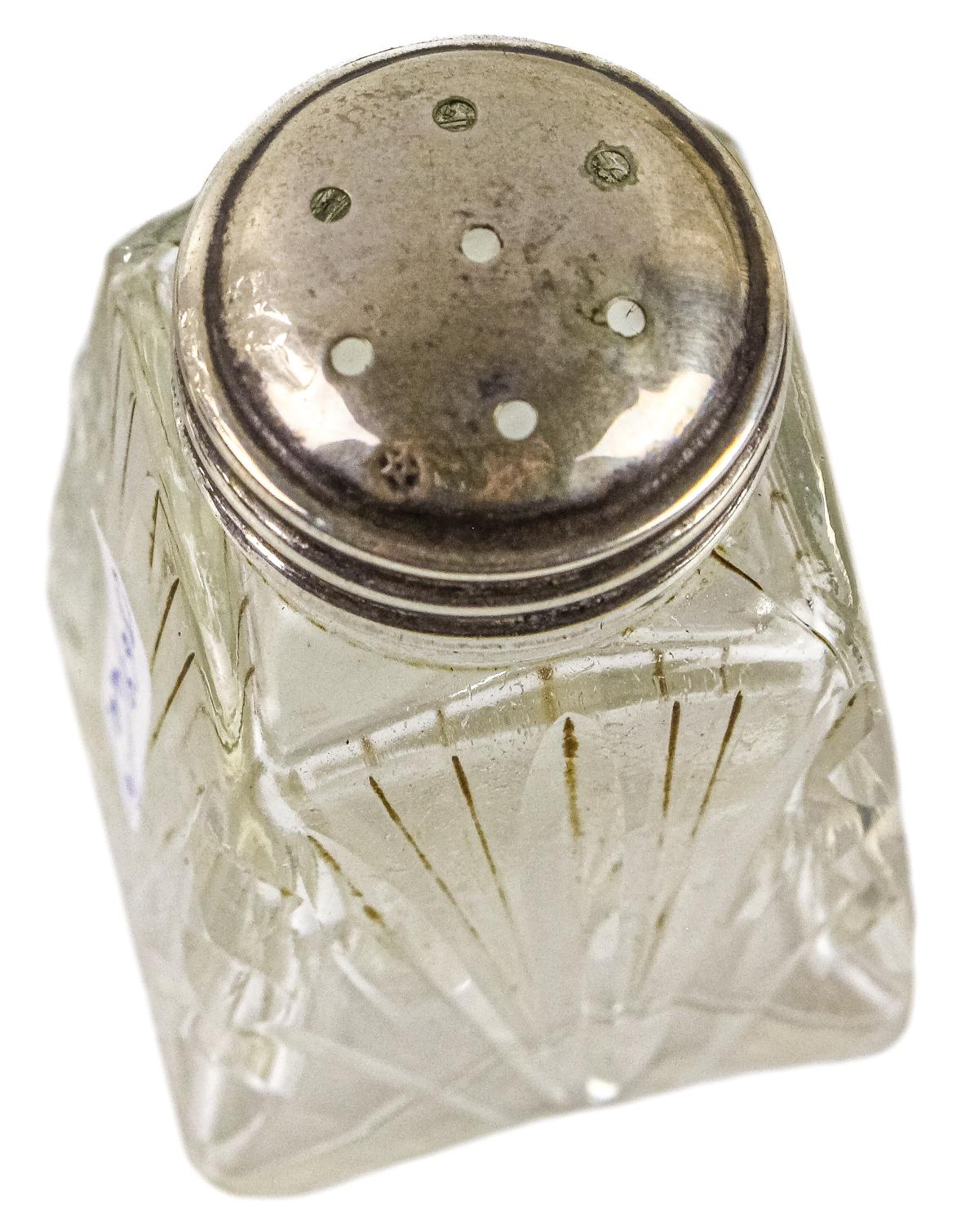 LOTE VARIADO EN PLATA Y CRISTAL PRIMERA MITAD DEL S.XX