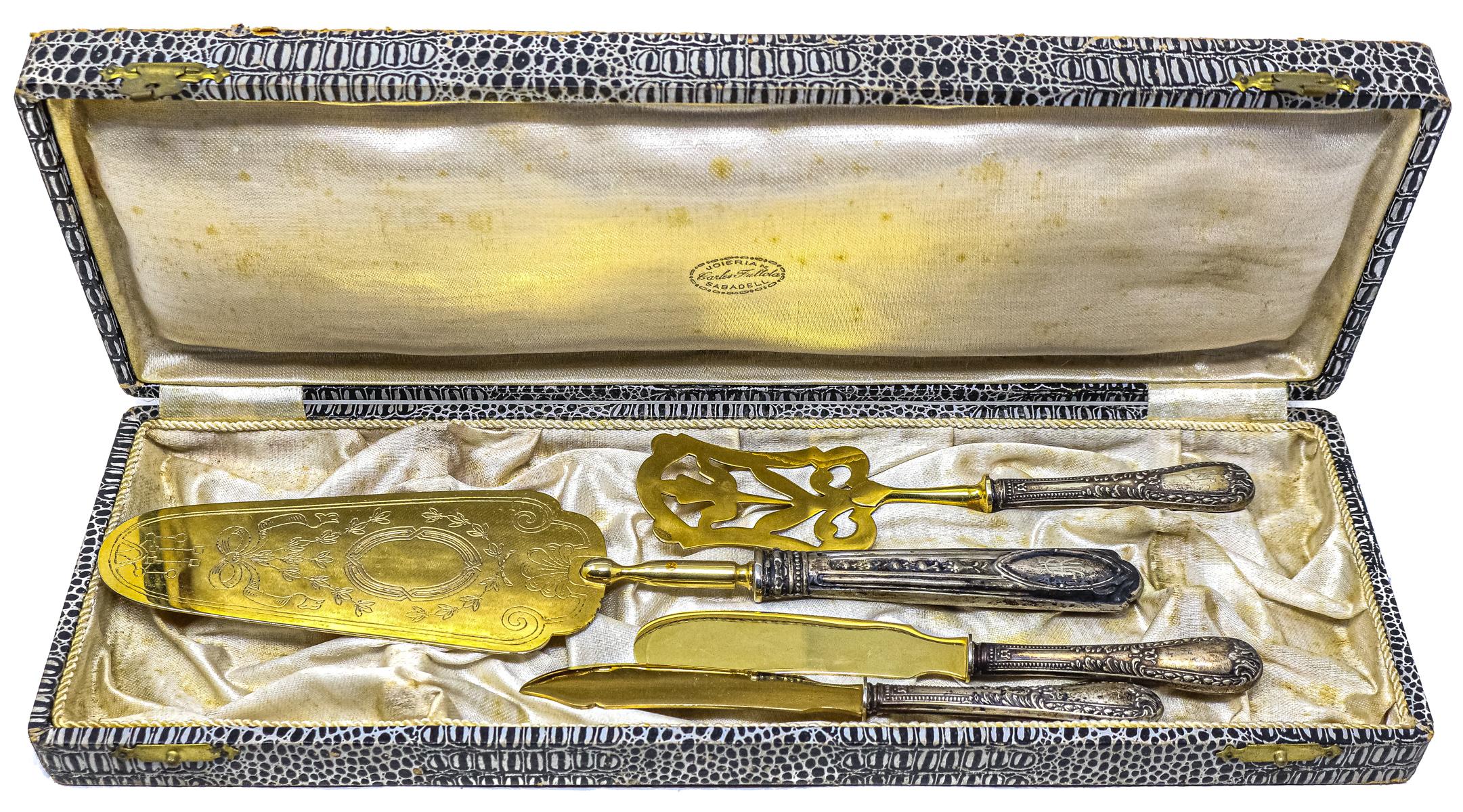CONJUNTO DE CUBIERTOS DE SERVIR EN PLATA Y METAL PLATEADO