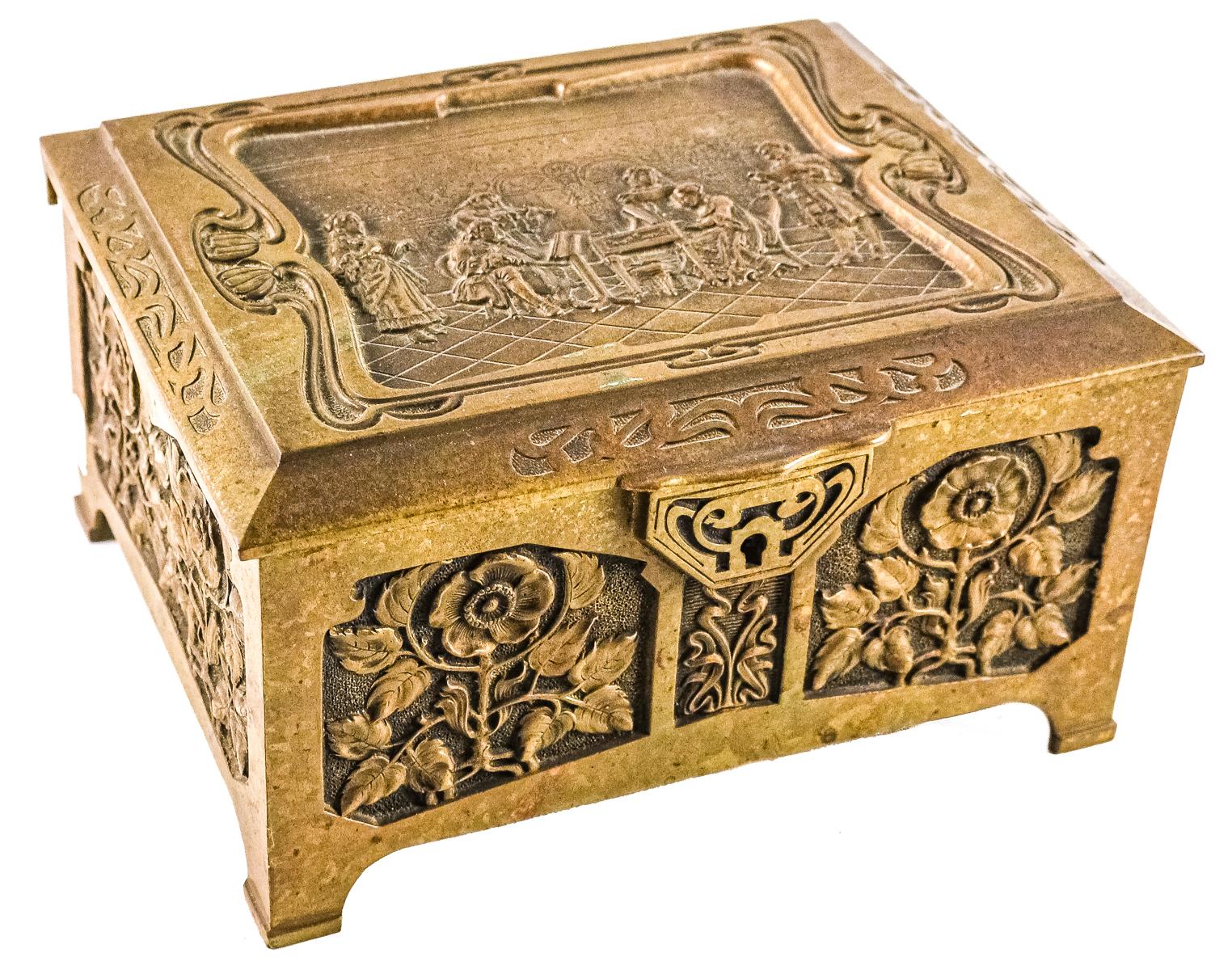 CAJA DEL PRIMER TERCIO DE SIGLO XX