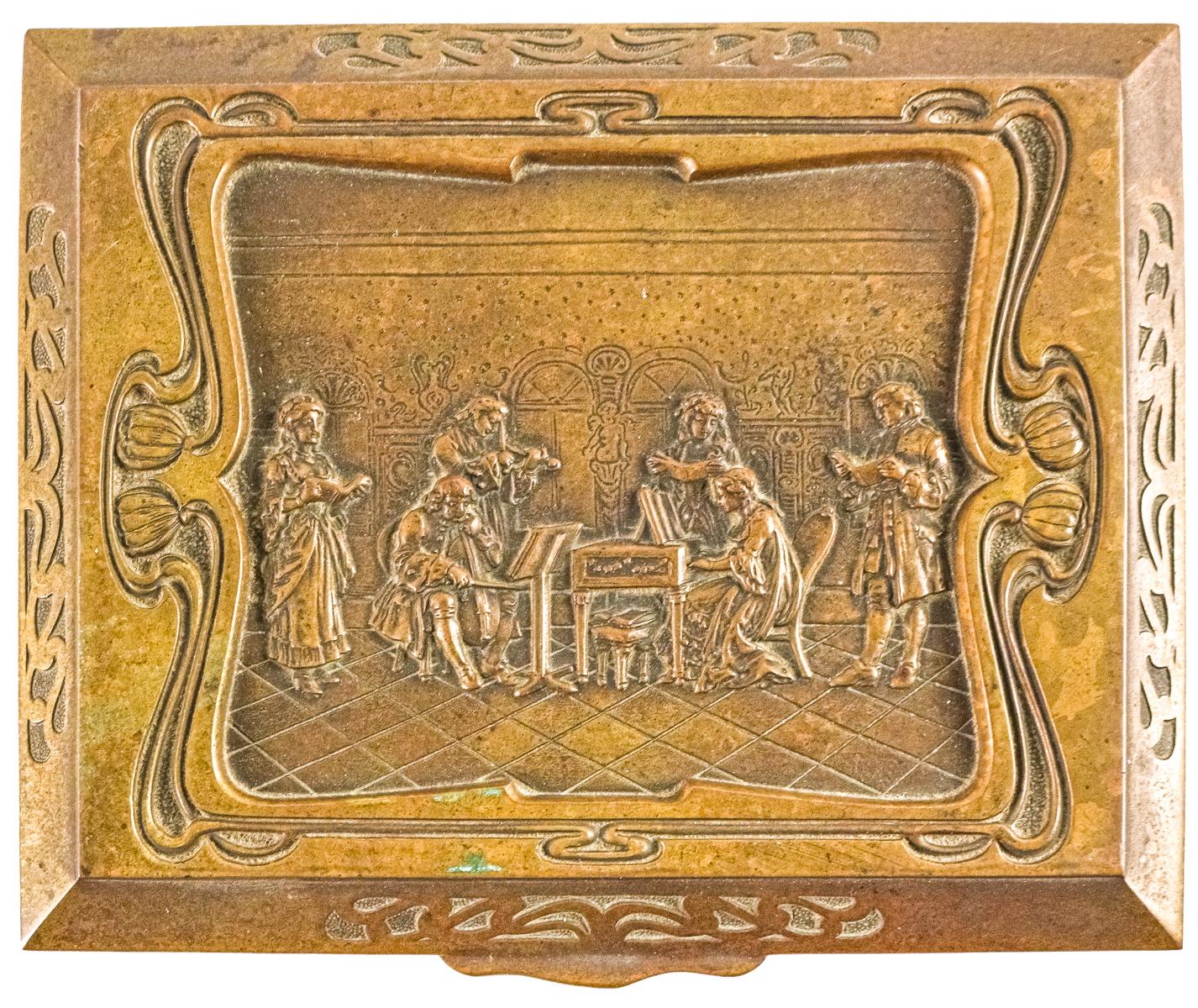 CAJA DEL PRIMER TERCIO DE SIGLO XX