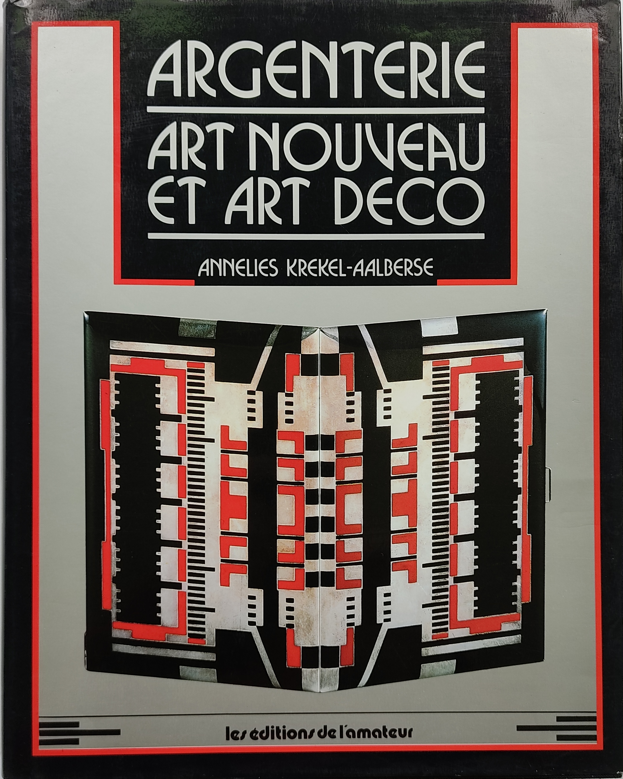 ARGENTERIE ART NOUVEAU ET ART DECO.   