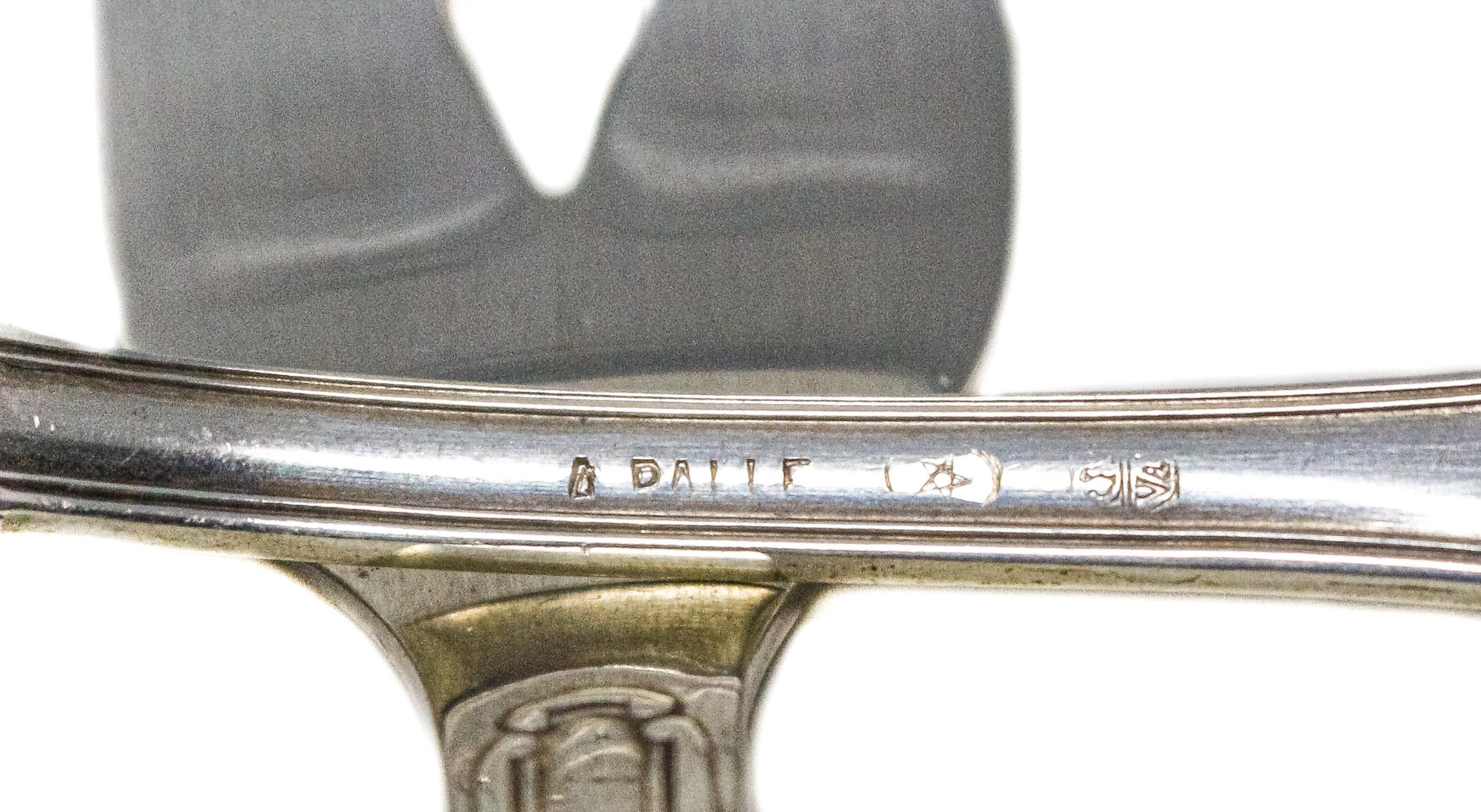 CUBERTERÍA PARA 12 SERVICIOS EN PLATA 