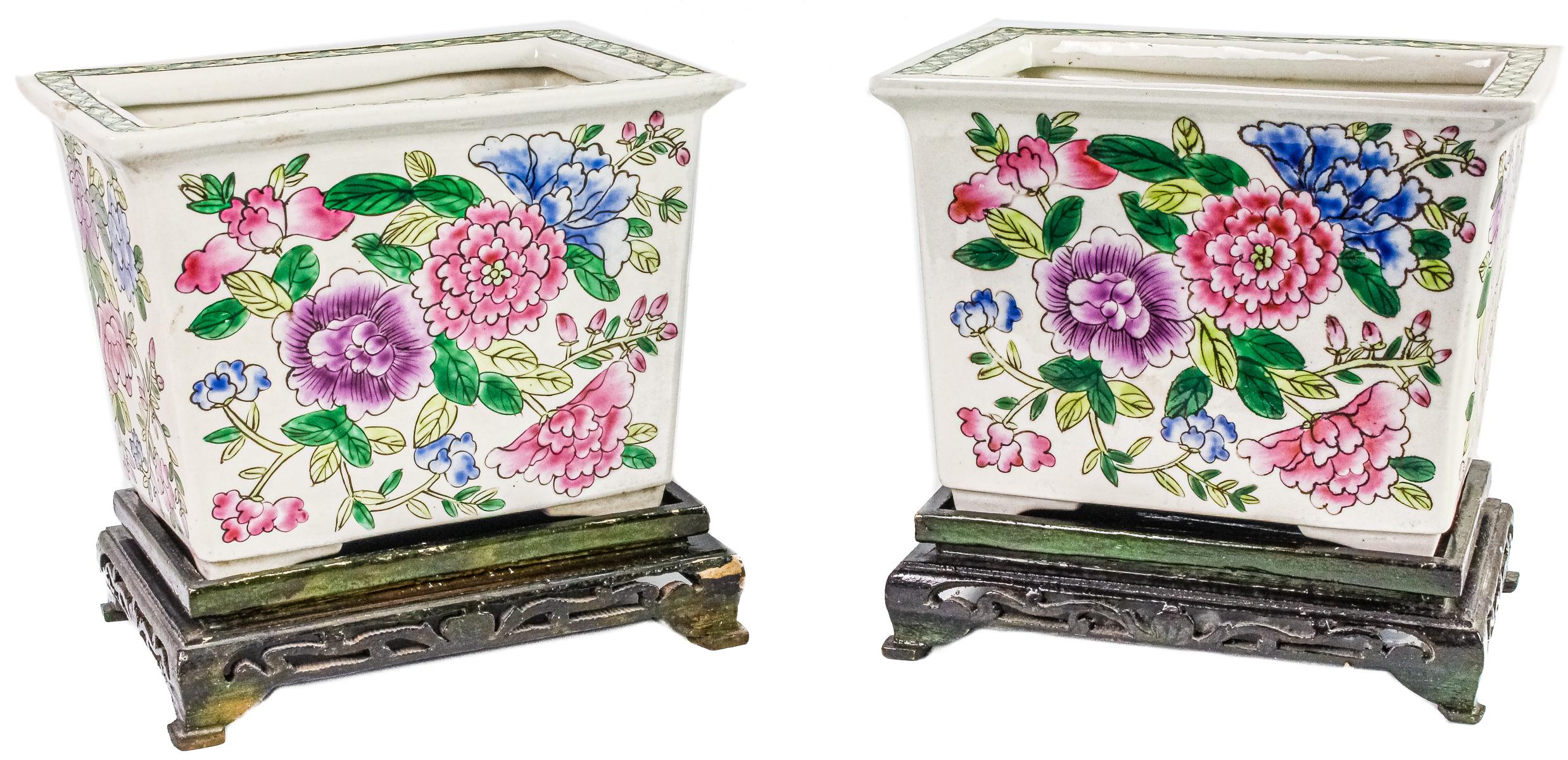 PAREJA DE JARDINERAS ORIENTALES DE MEDIADOS S.XX