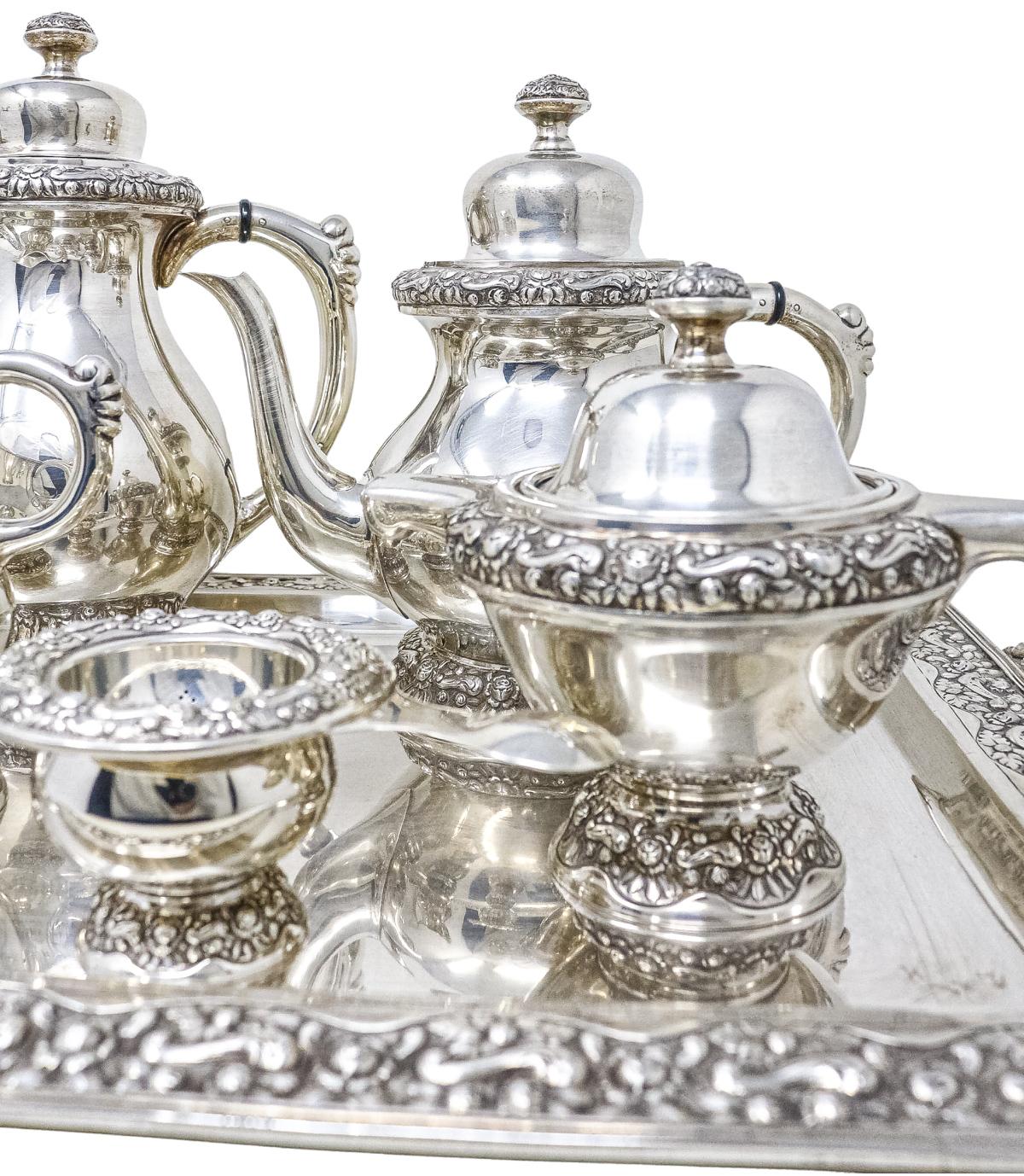 JUEGO DE CAFÉ Y TÉ EN PLATA DE MEDIADOS DEL S.XX
