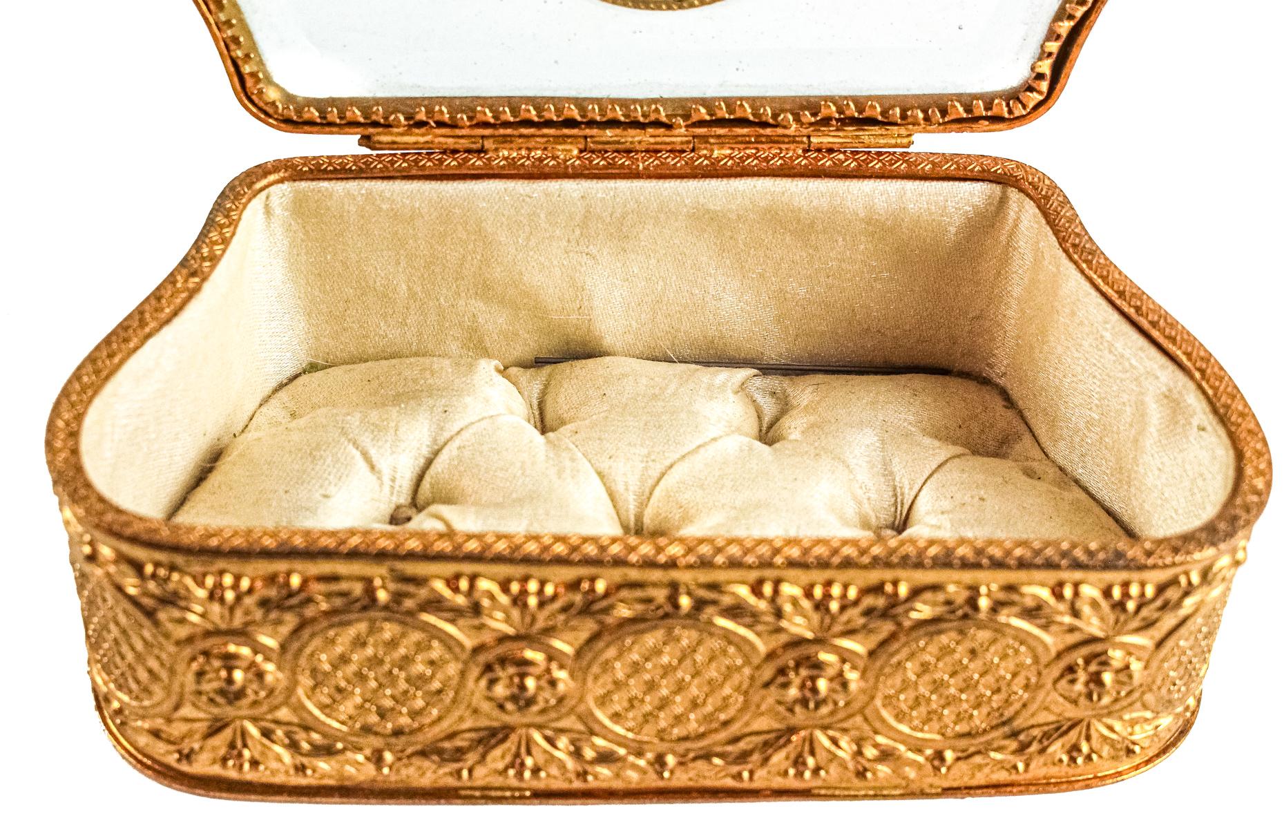 CAJA JOYERO FRANCESA DE METAL DORADO
