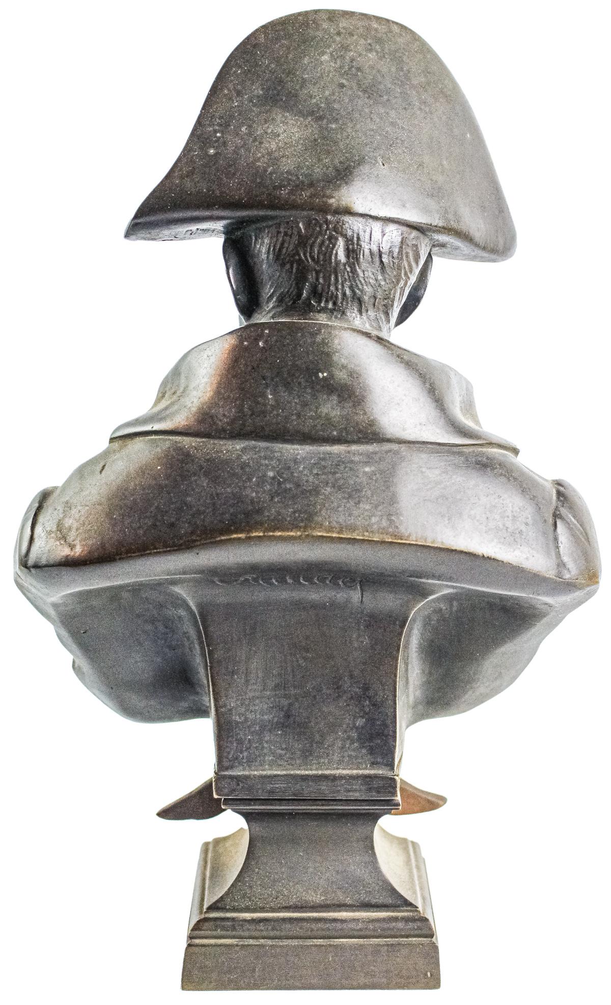FIGURA EN BRONCE DE ESCUELA FRANCESA