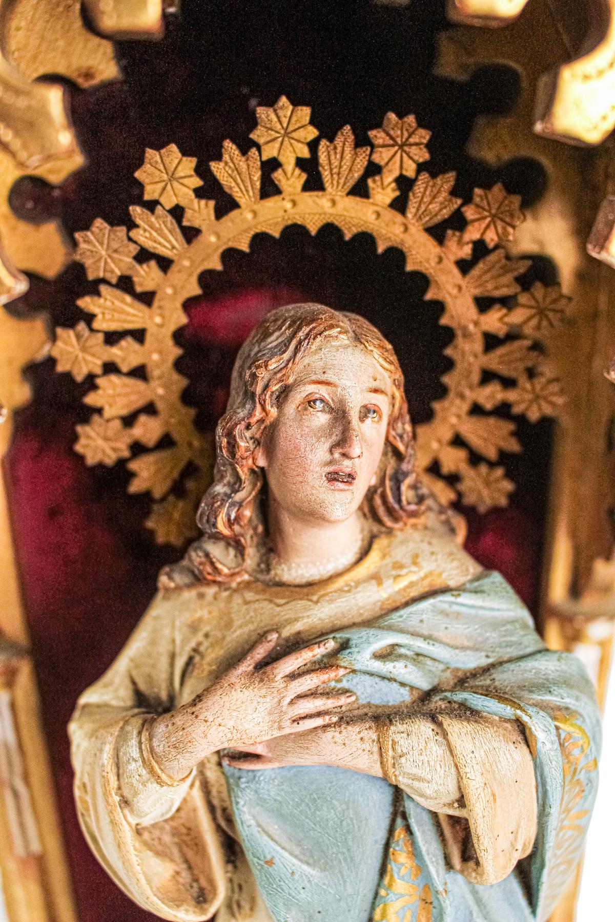 VIRGEN CON CAPILLA DE PRINCIPIOS DE S. XX
