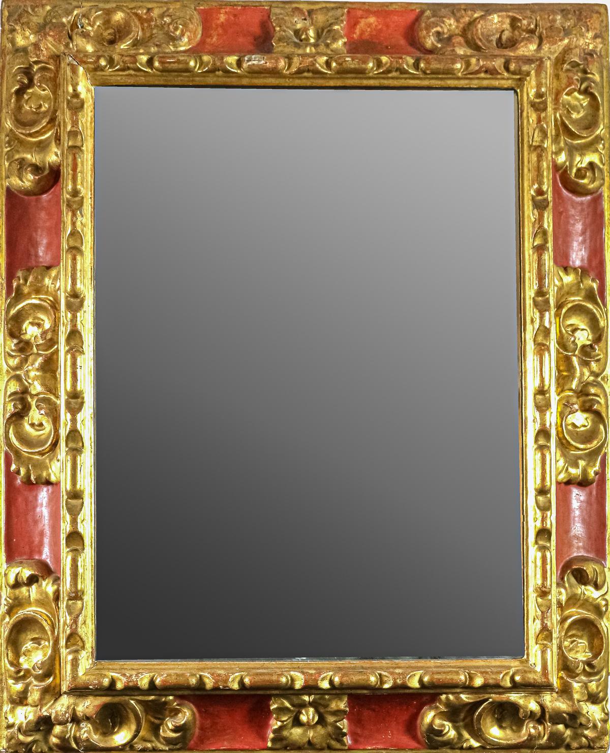 ESPEJO DE PARED CON MARCO DE TALLA