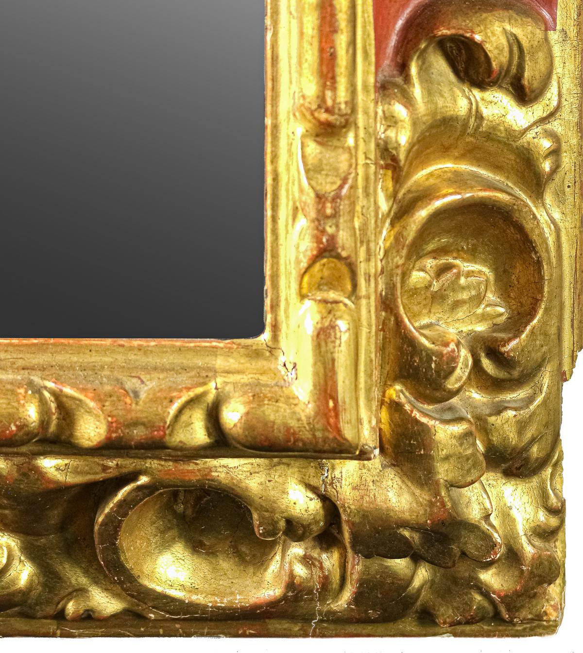 ESPEJO DE PARED CON MARCO DE TALLA