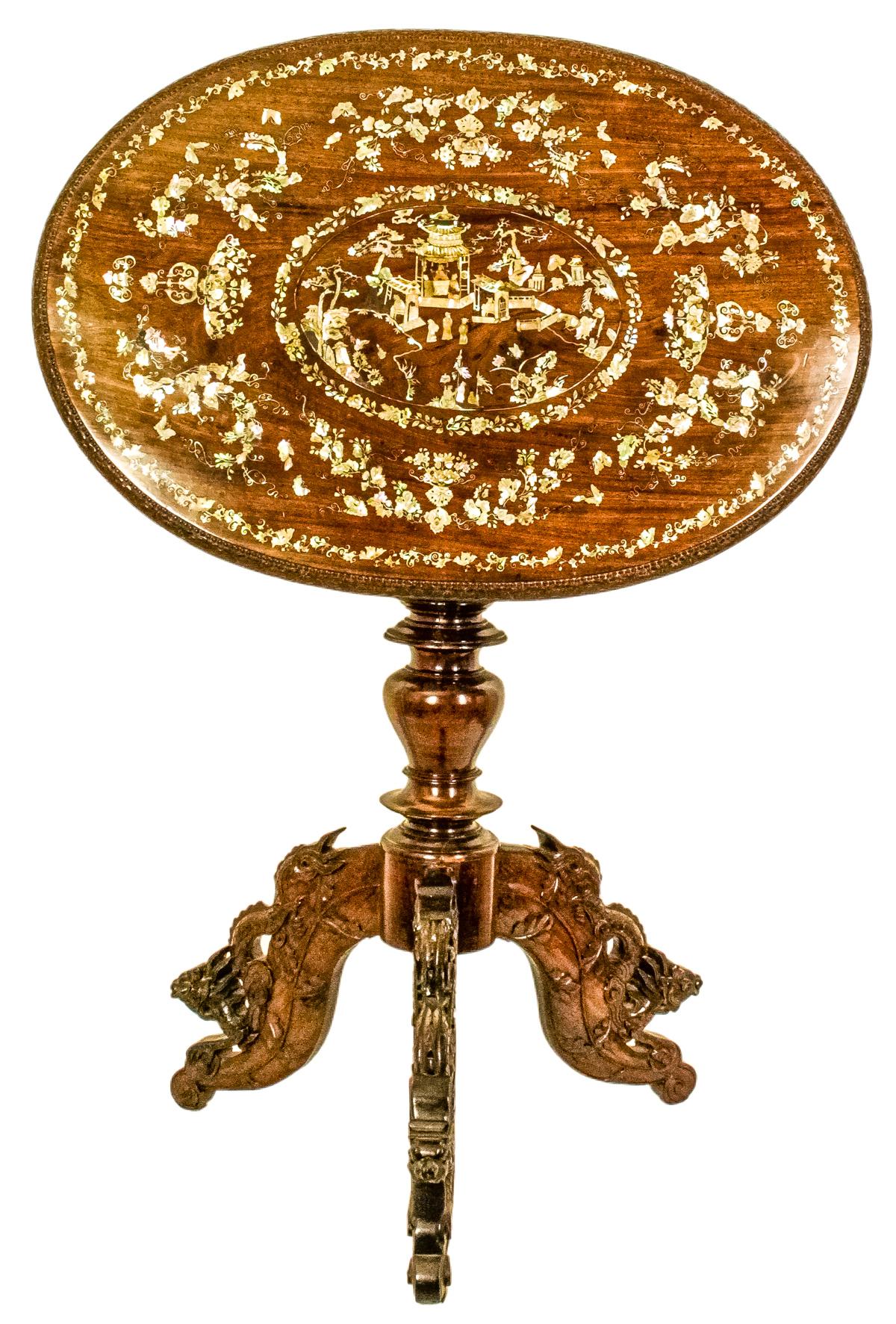 MESA AUXILIAR CON MARQUETERÍA