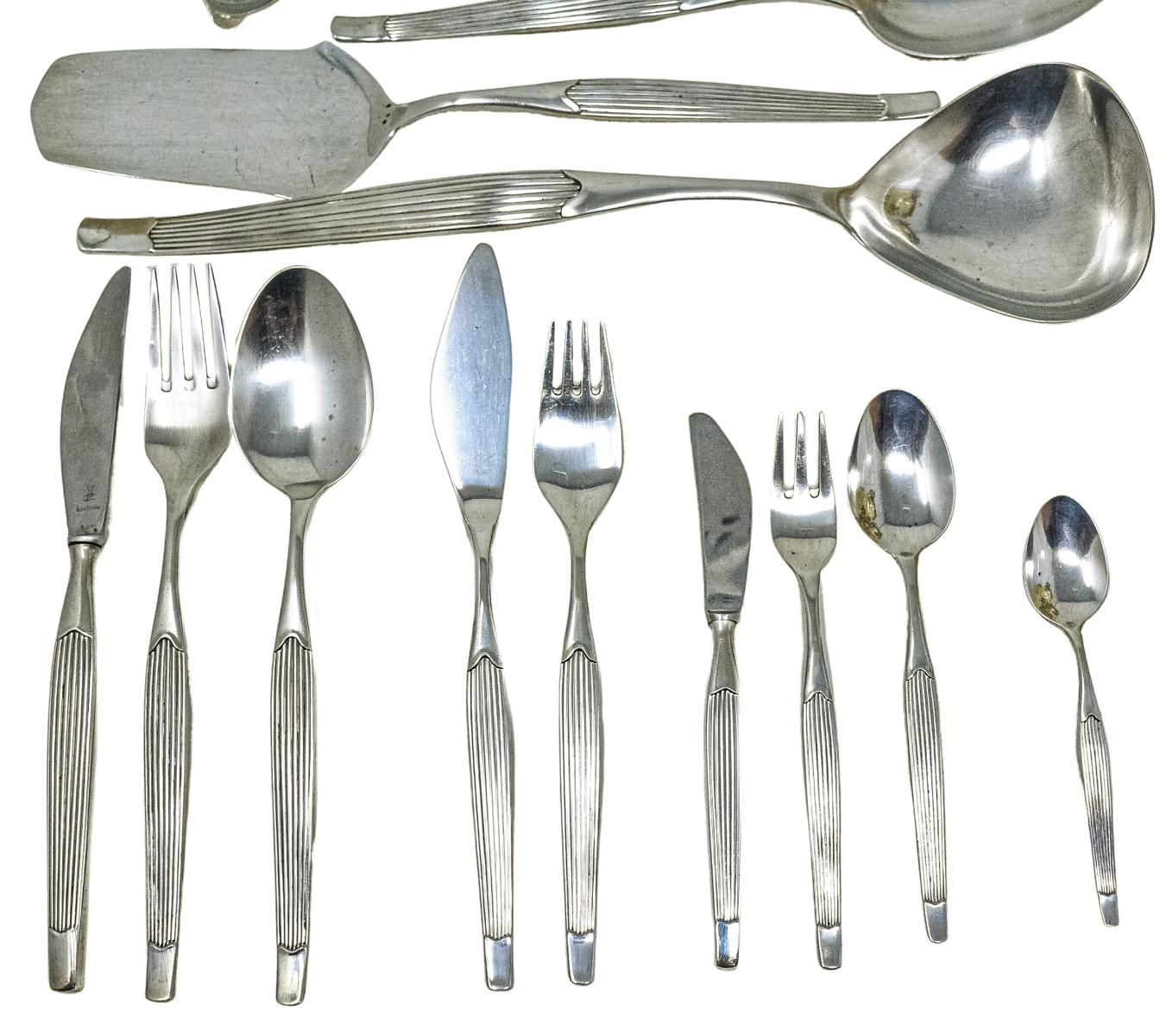 CUBERTERÍA DE PLATA DE LA FIRMA BAGUÉS