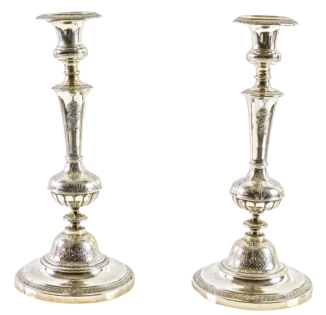 PAREJA DE CANDELEROS DE PLATA DEL SIGLO XIX