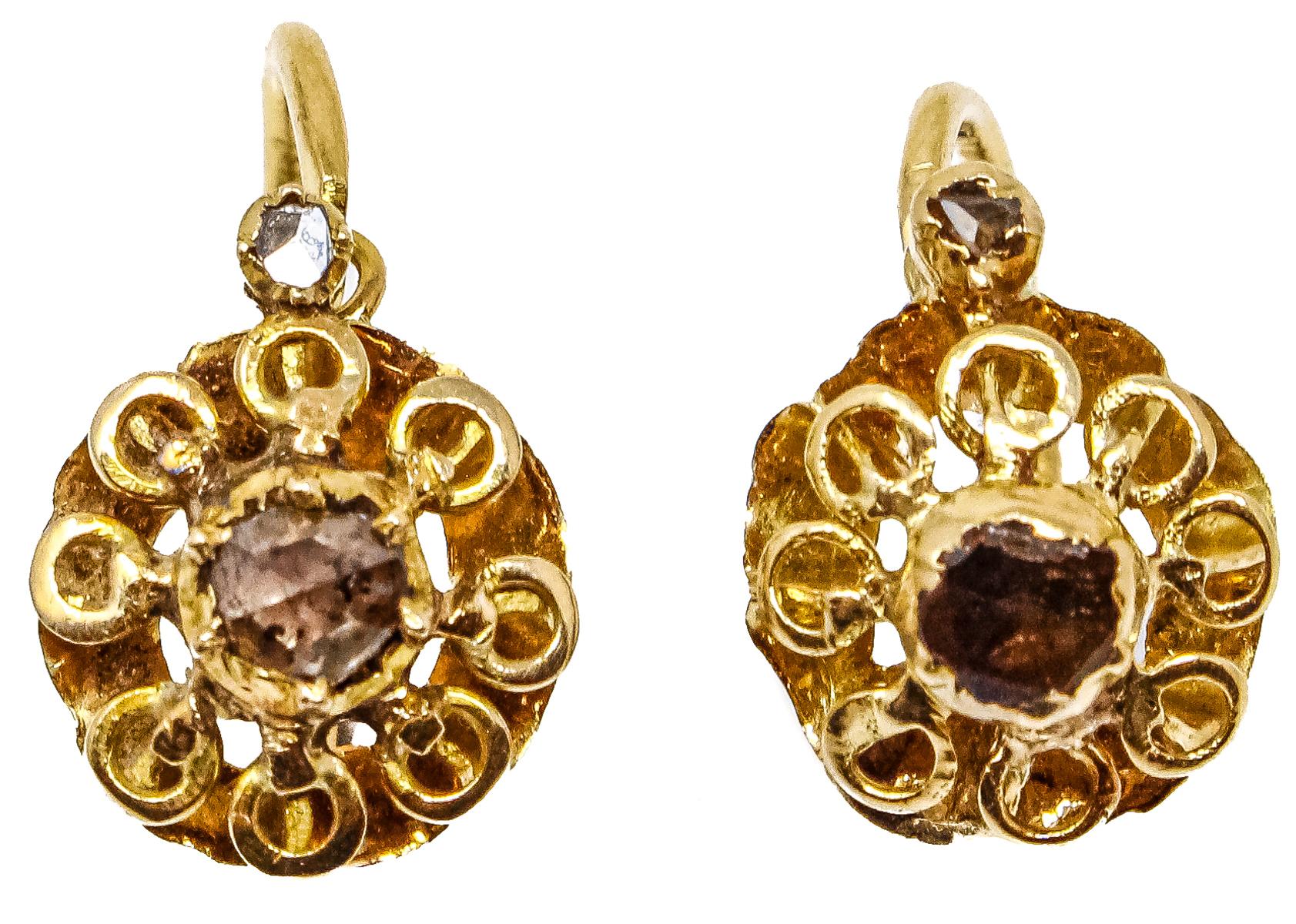 DOS CRUCES Y PENDIENTES DE PPS. DEL S.XX