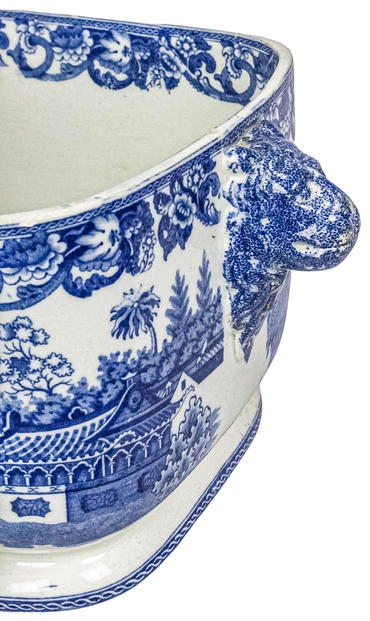 JARDINERA EN PORCELANA DE PRINCIPIOS DEL S.XX