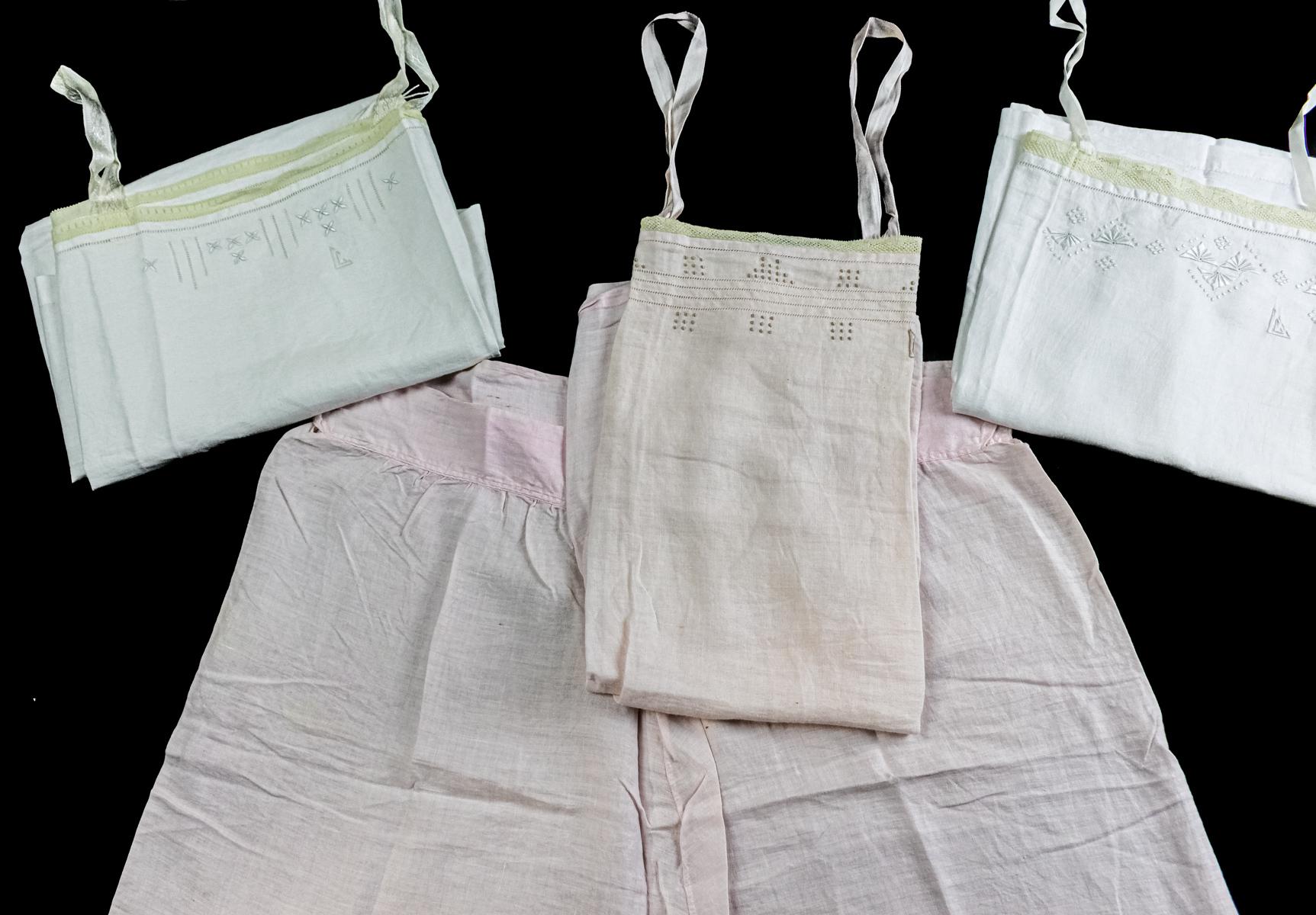 PIEZAS DE ROPA INTERIOR DEL PRIMER TERCIO S.XX