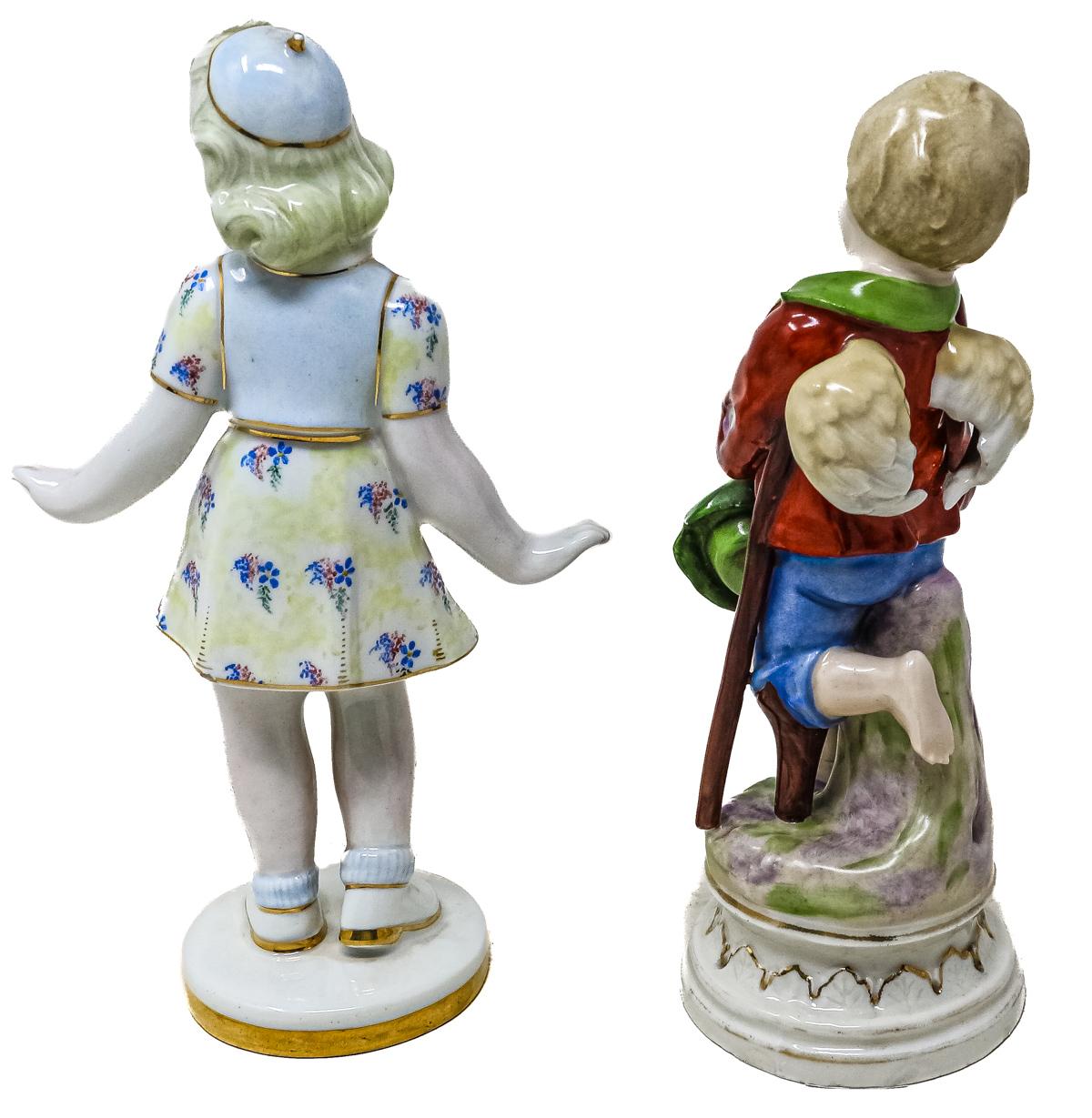 DOS FIGURITAS EN PORCELANA DE MEDIADOS DE S. XX