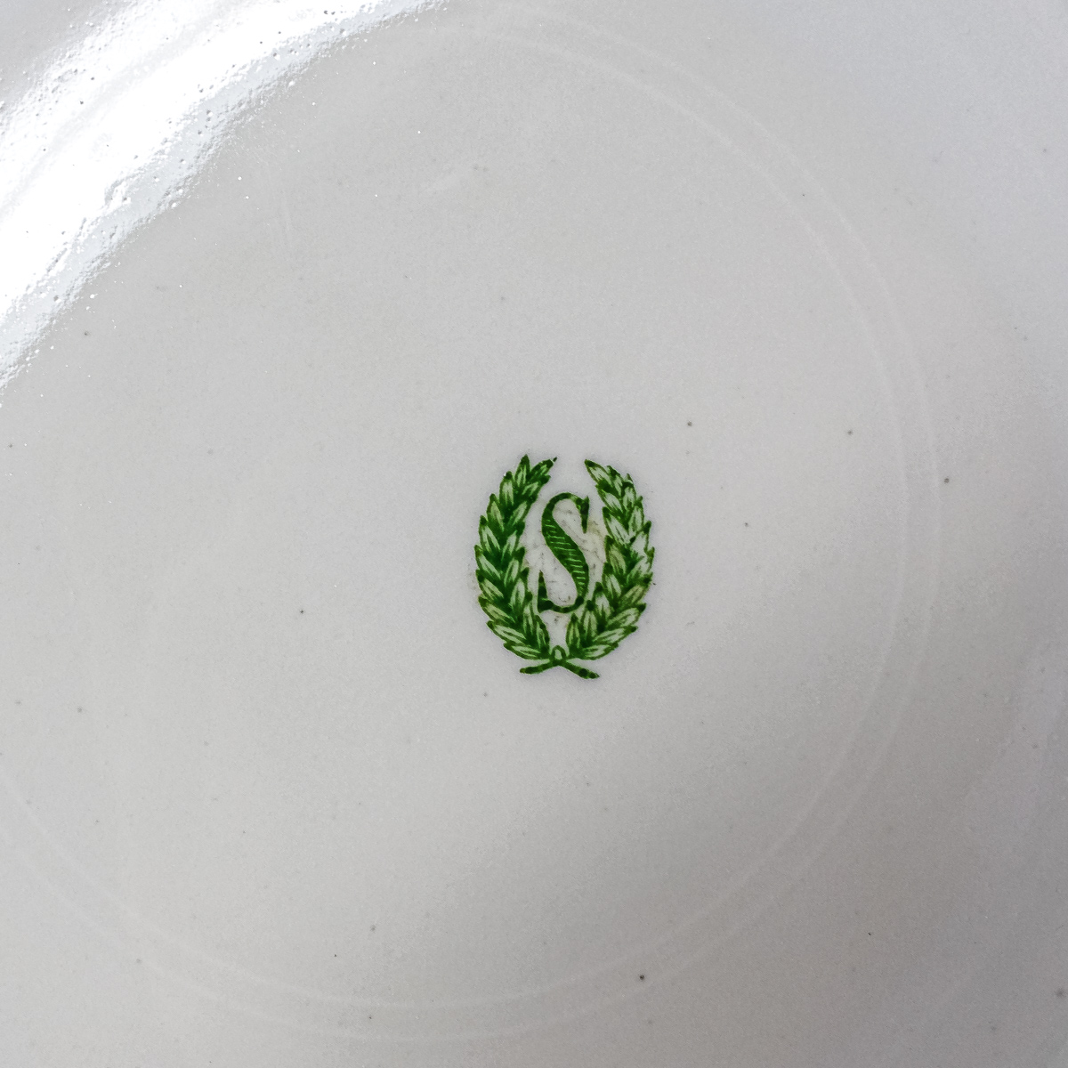 VAJILLA EN PORCELANA DE LIMOGES PARA 8 SERVICIOS