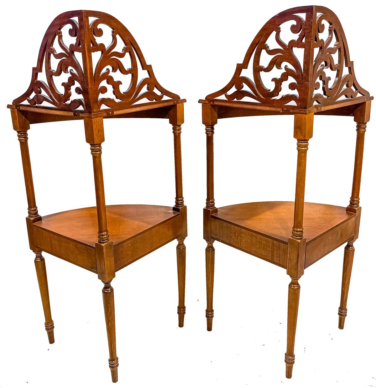 PAREJA DE MUEBLES RINCONEROS