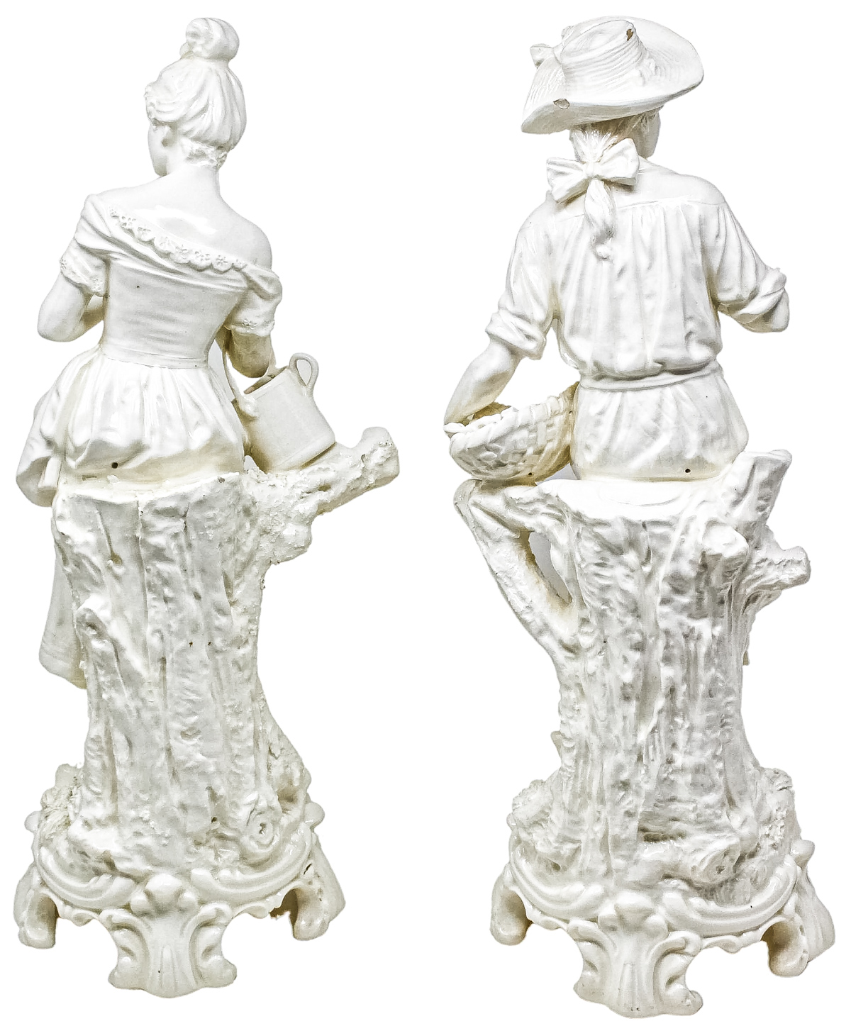  PAREJA DE FIGURAS DE PORCELANA CENTROEUROPEA