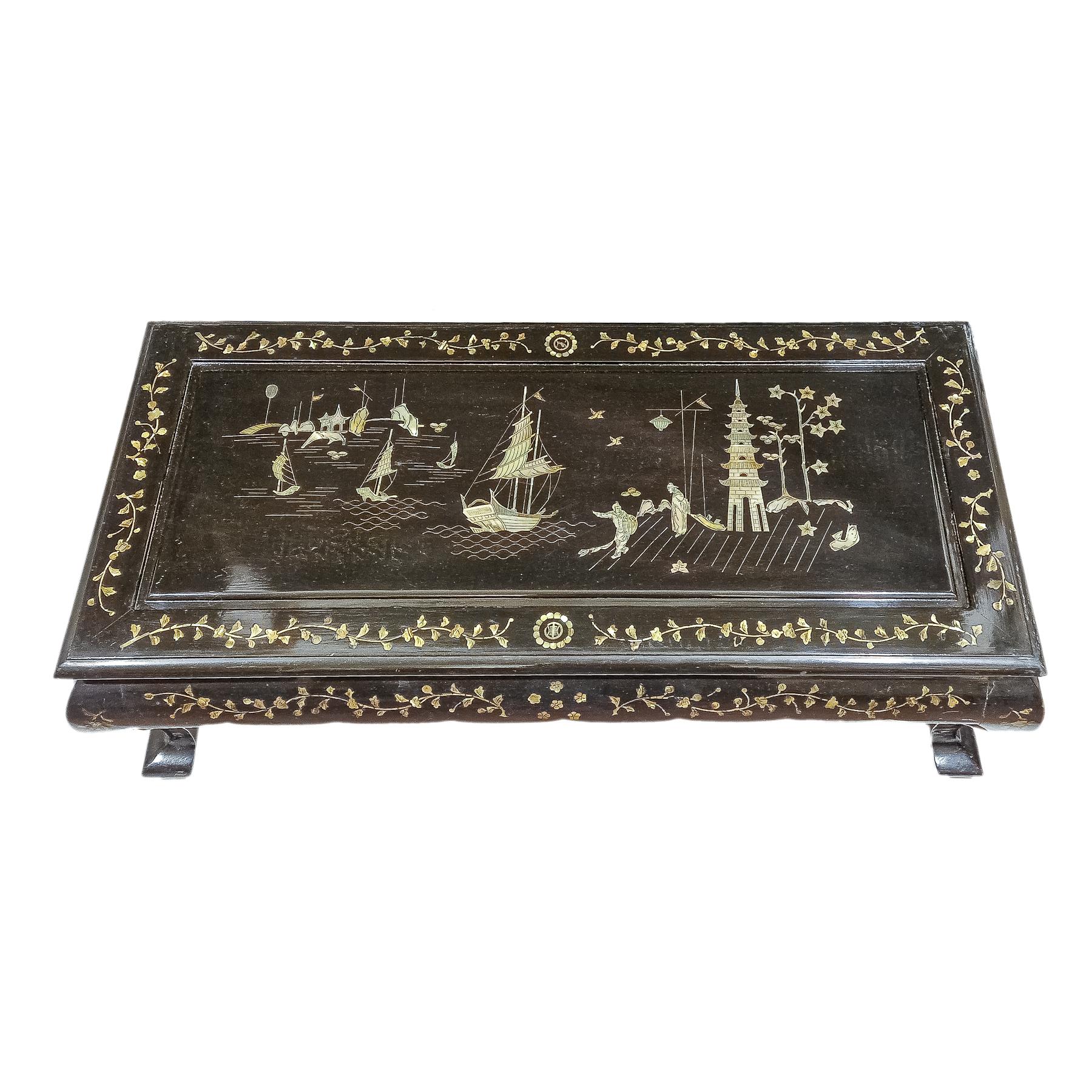 MESA DE CENTRO DE MEDIADOS DEL S.XX