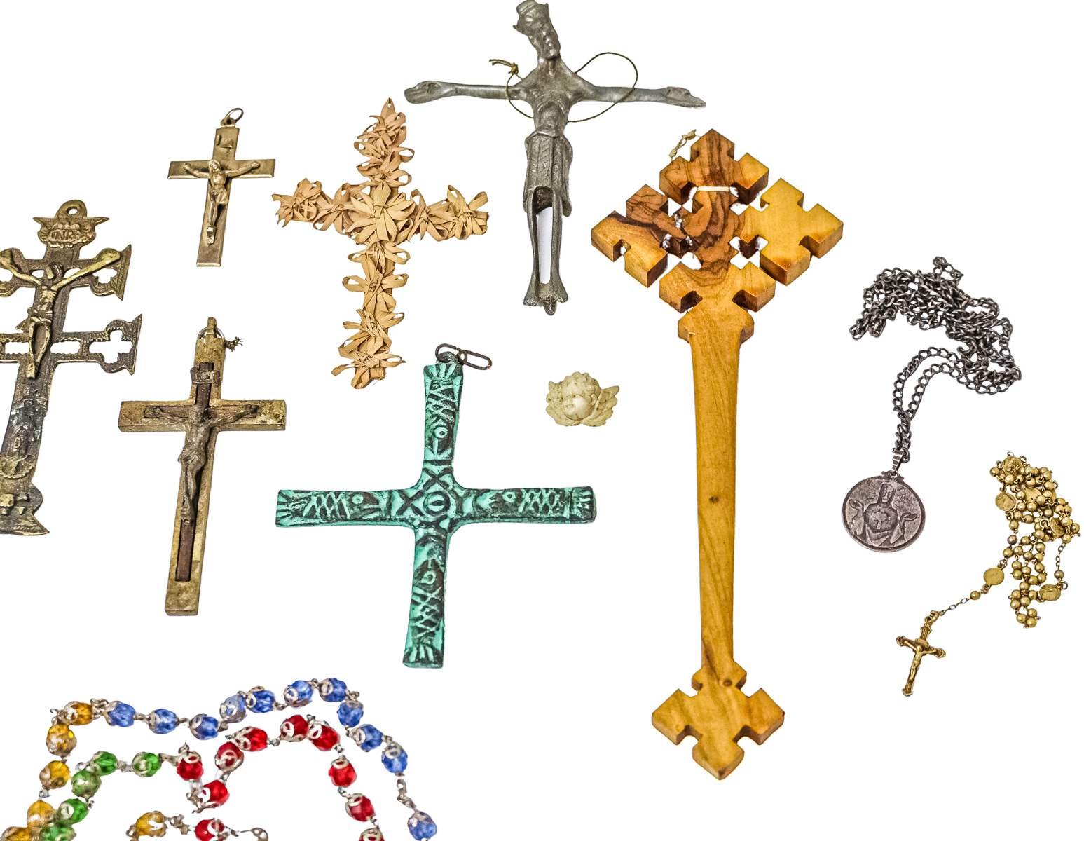 COLECCIÓN DE OBJETOS  RELIGIOSOS DE LOS SIGLOS XIX-XX 