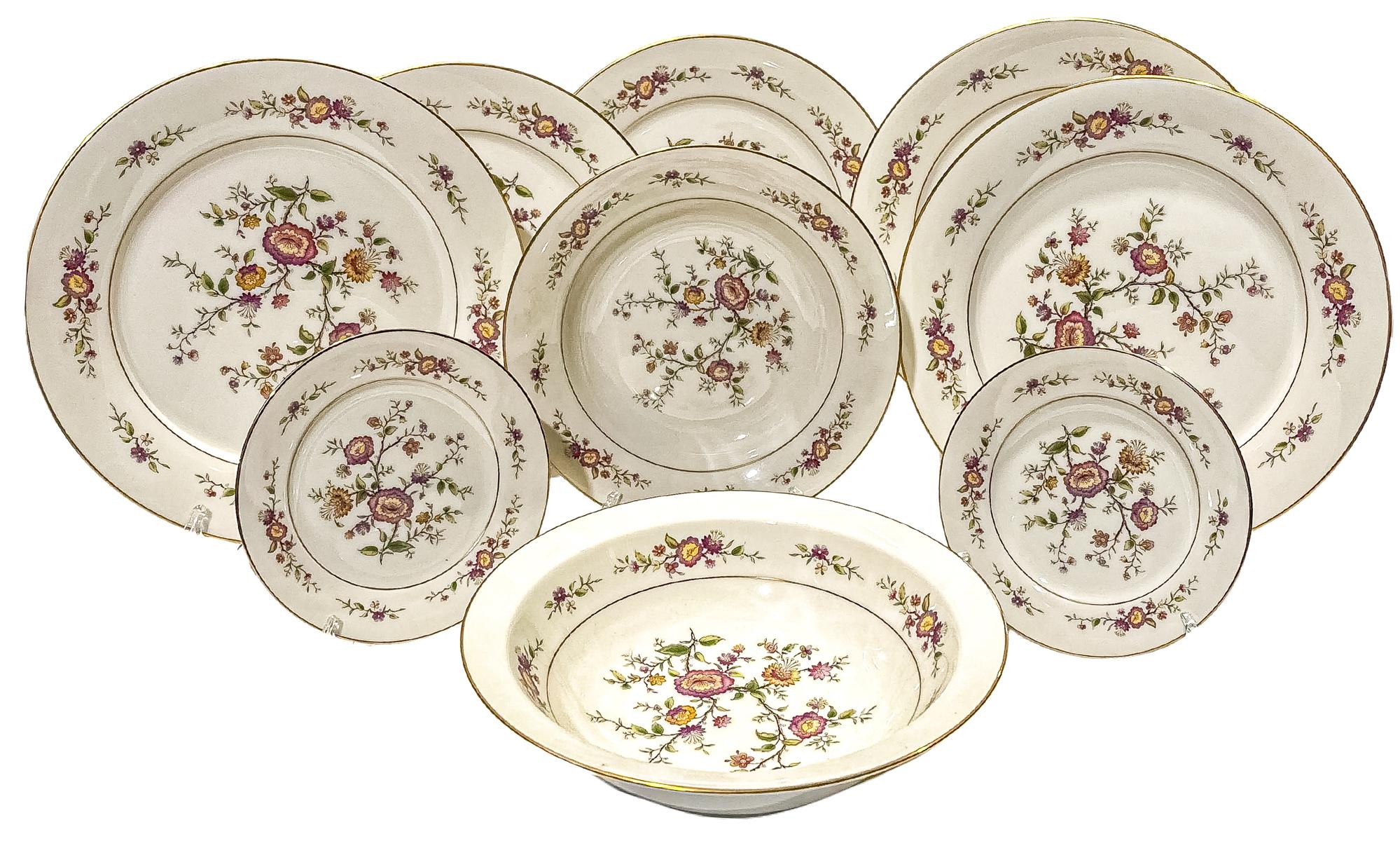 CONJUNTO DE PIEZAS DE VAJILLA NORITAKE ÚLTIMO CUARTO S.XX