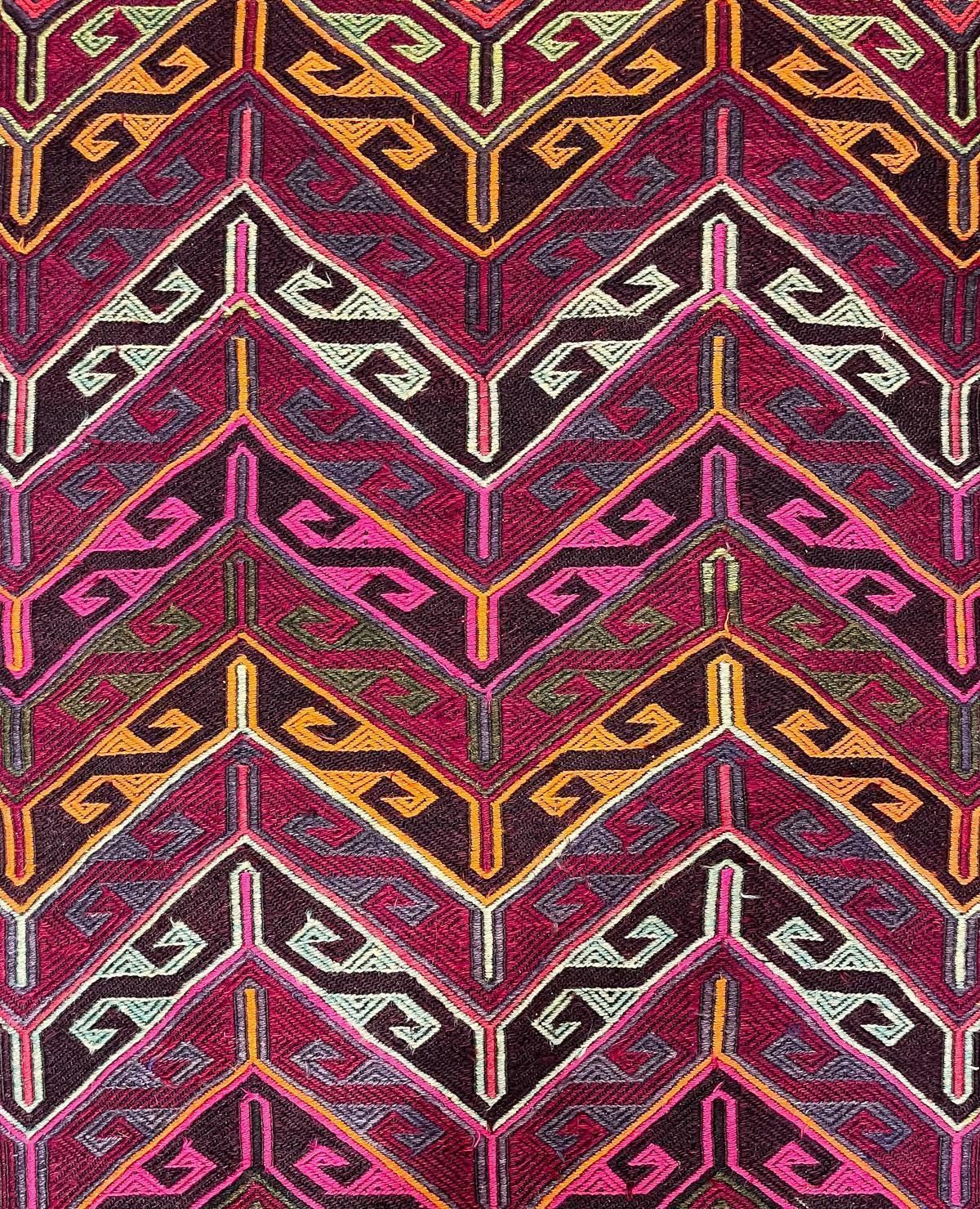 KILIM CAUCÁSICO DEL ÚLTIMO CUARTO DEL S.XX