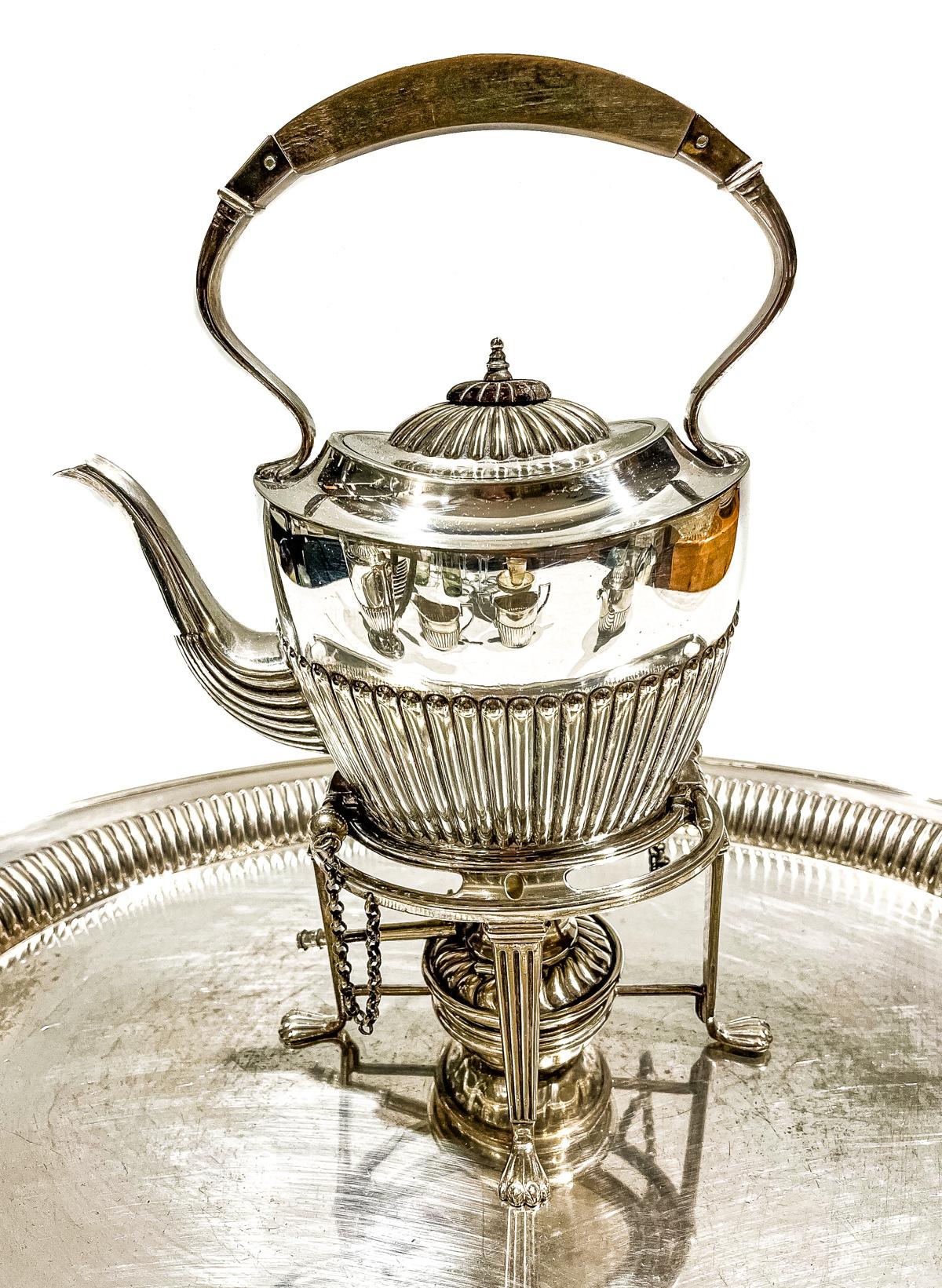 JUEGO DE CAFÉ Y TÉ CON SAMOVAR EN METAL "WMF" TERCIO S.XX